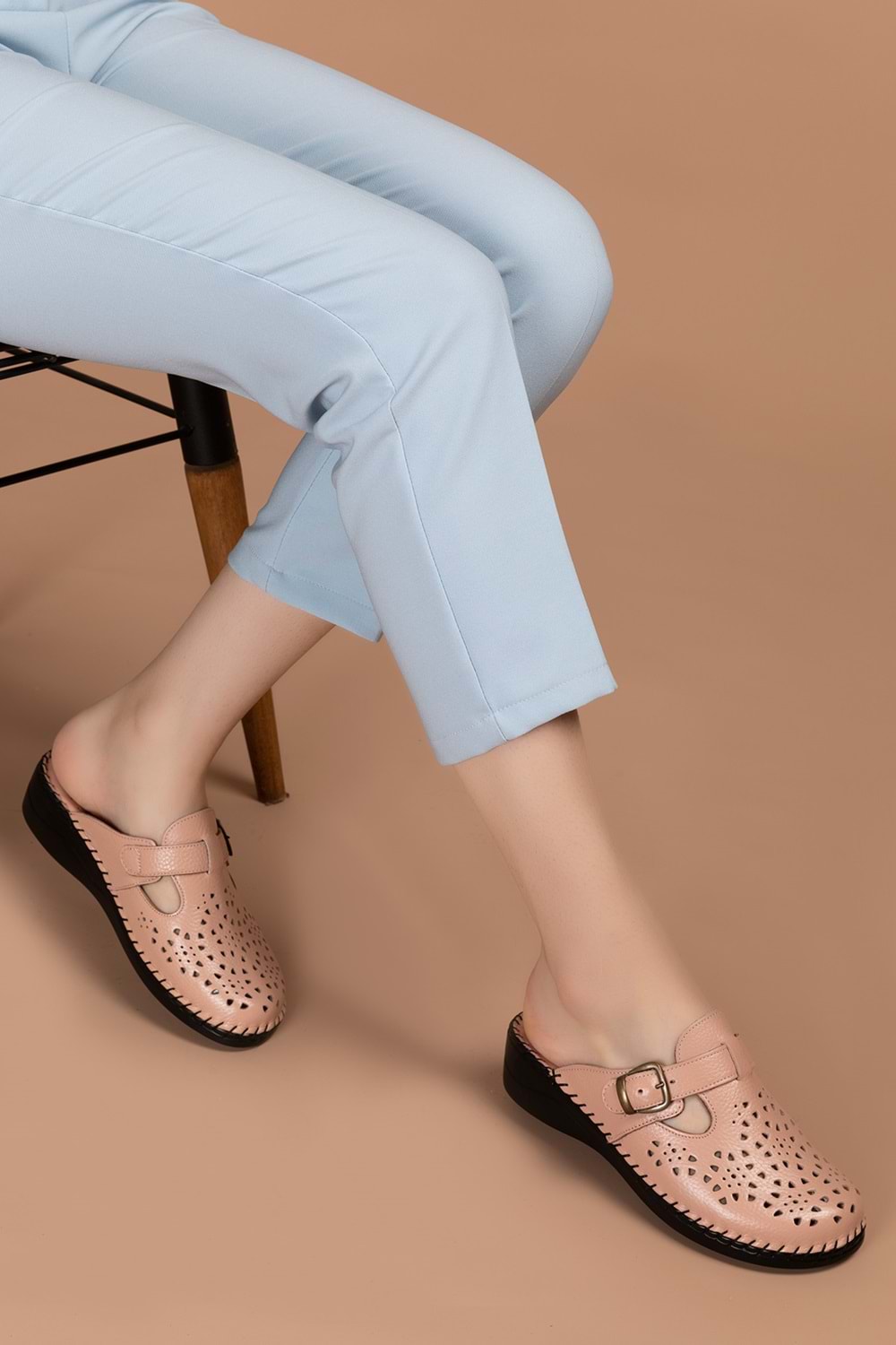 Gondol Ortopedik Deri Sabo Terlik Pudra 38 yprk.510