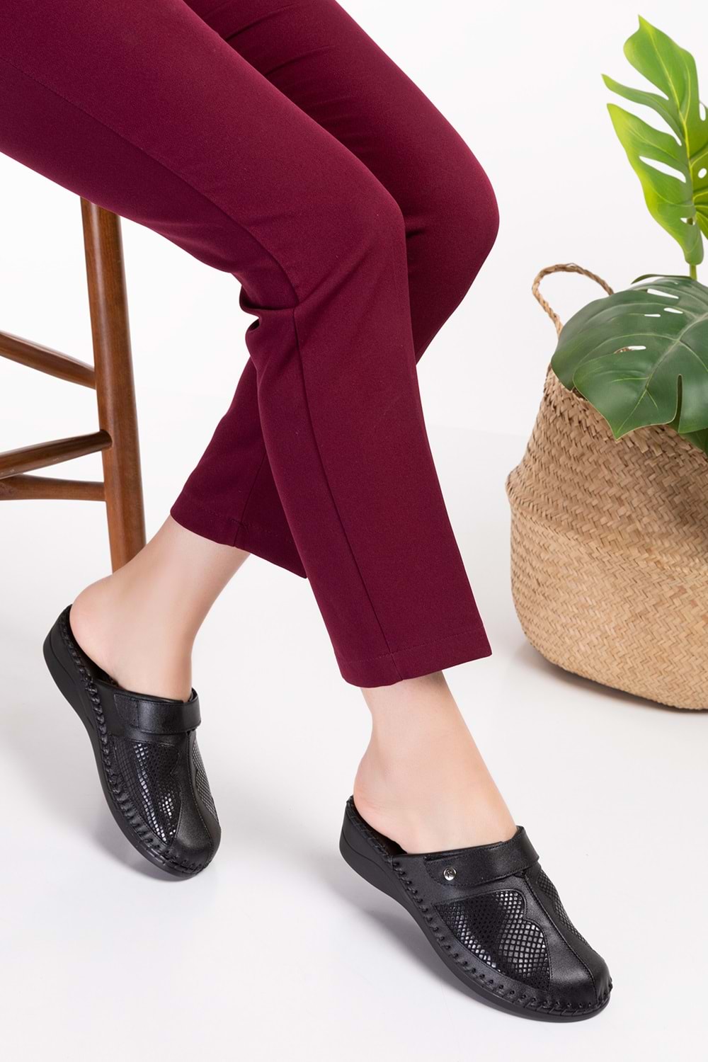 Gondol Hakiki Deri Kemik Çıkıntısına Özel Terlik-yprk.511 - Siyah - 39