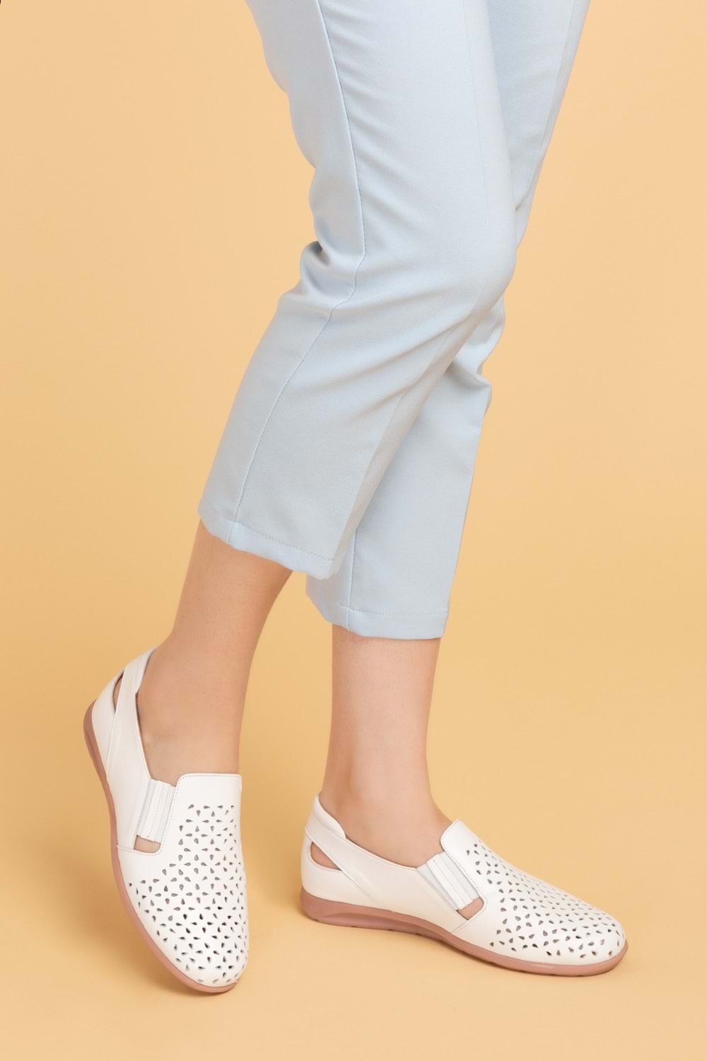 Gondol Hakiki Deri Ortopedik Taban Günlük Ayakkabı Beyaz 38 esfa.152y