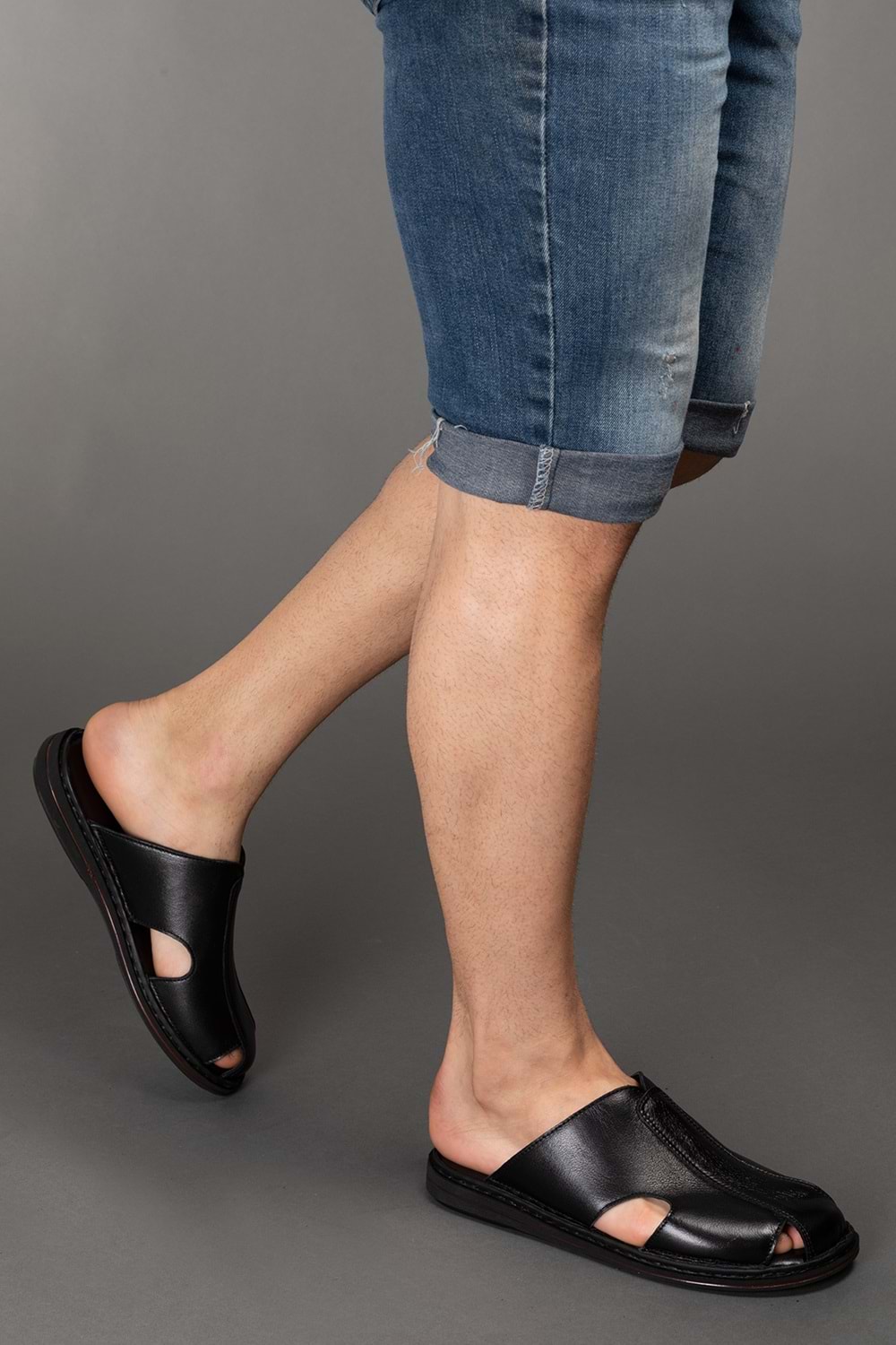 Gondol Hakiki Deri Önü Kapalı Yumusak Taban Terlik kml.103 - Siyah - 45