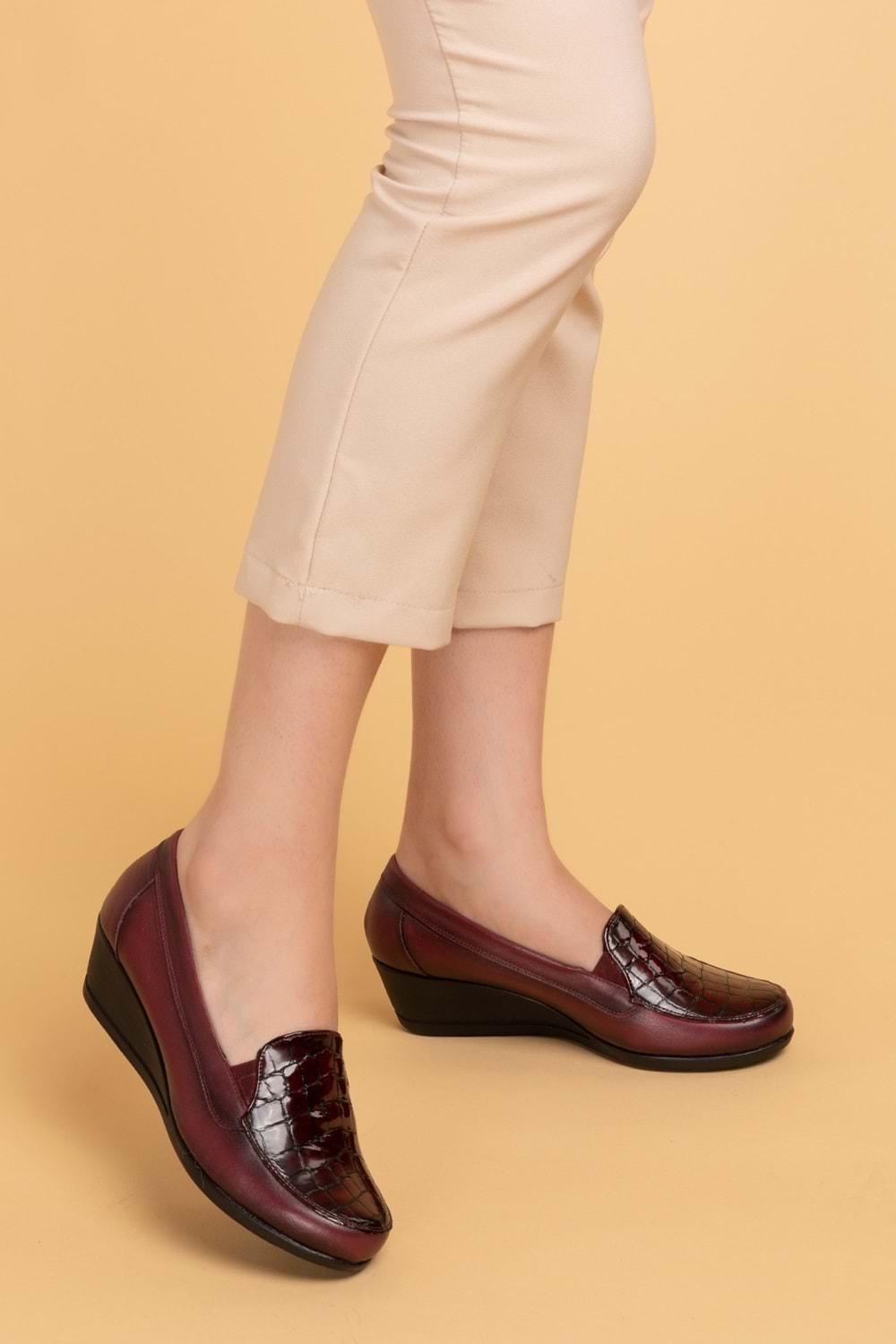 Gondol Hakiki Deri Ortopedik Taban Ayakkabı vdt.2606 - Bordo Croco - 41