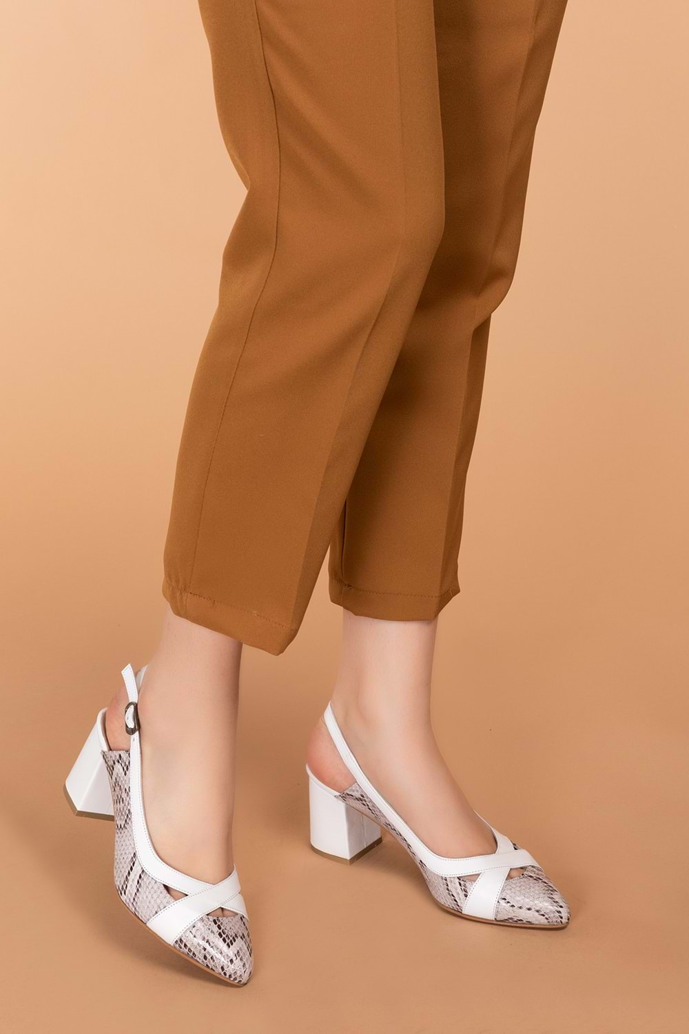 Gondol Hakiki Deri Yılan Desen Ayrıntılı Topuklu Ayakkabı şhn.0738 - Beyaz Yılan - 40
