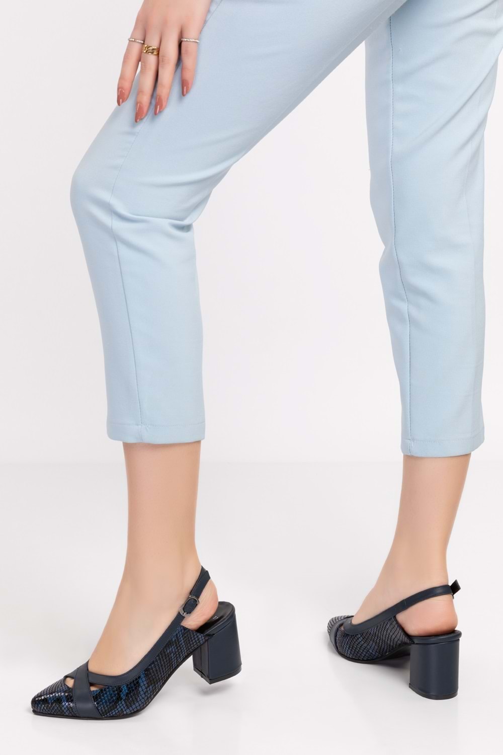 Gondol Hakiki Deri Yılan Desen Ayrıntılı Topuklu Ayakkabı şhn.0738 - Lacivert Yılan - 38