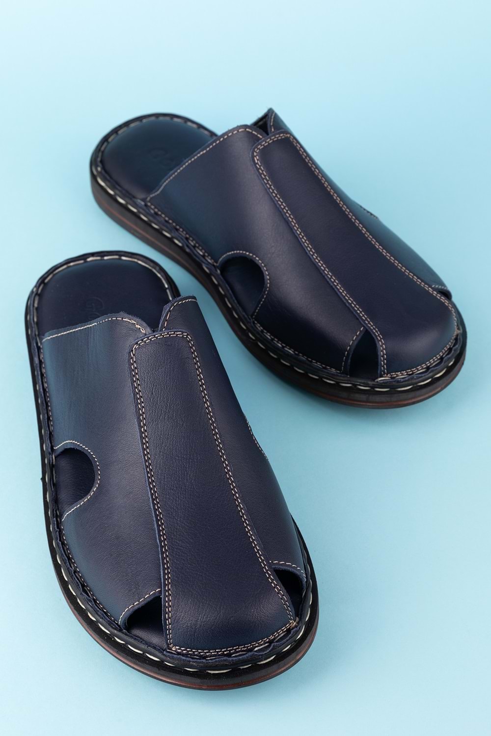 Gondol Hakiki Deri Önü Kapalı Yumusak Taban Terlik kml.103 - Lacivert Cilt - 41