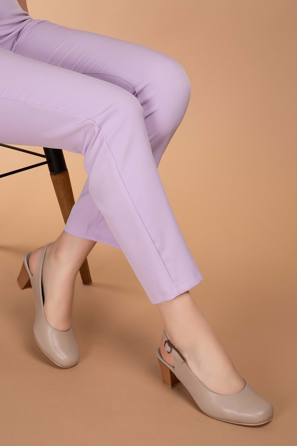 Gondol Kadın Hakiki Deri Klasik Topuklu Ayakkabı şhn.119 - Gondol - şhn.119 - Vizon - 38