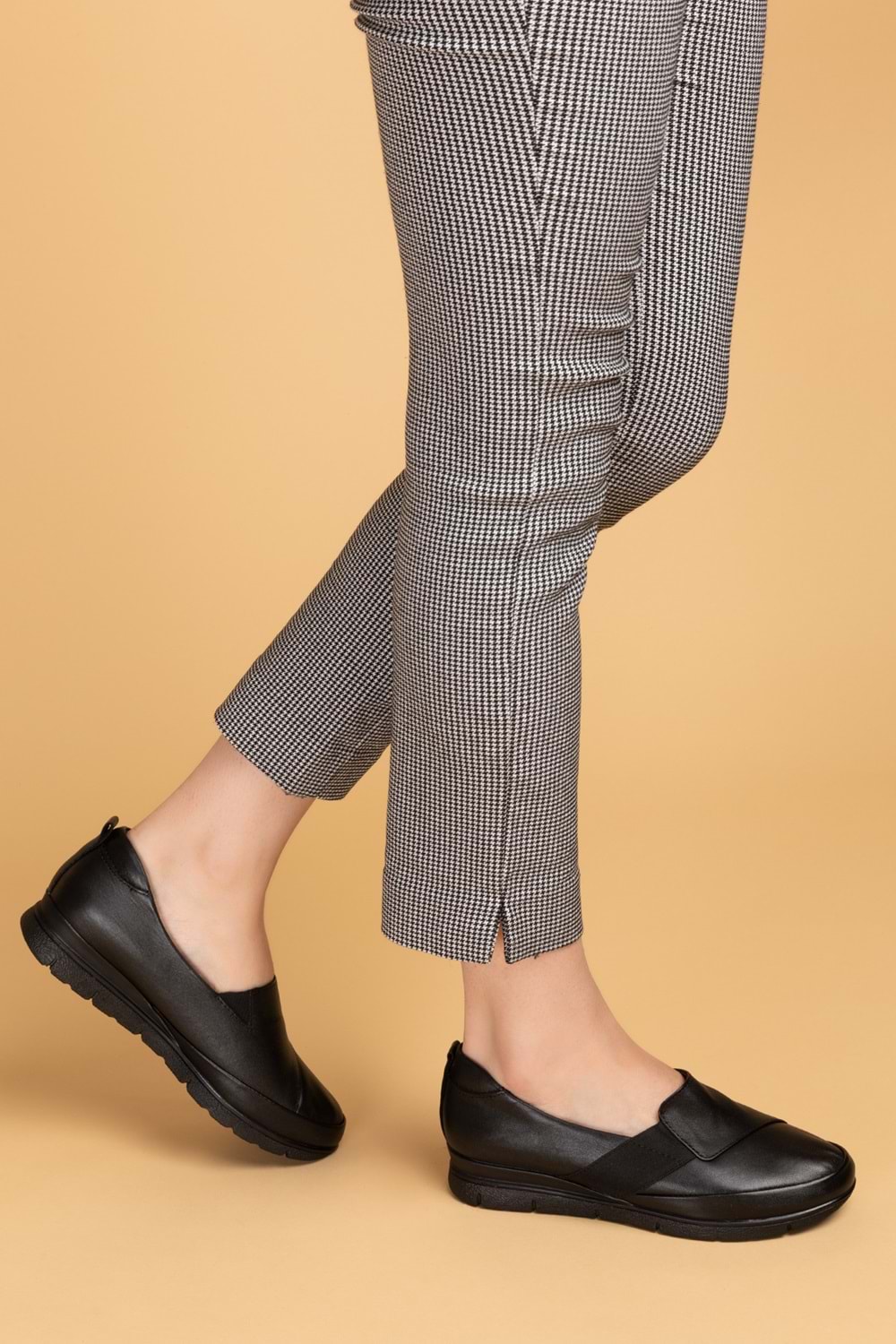 Gondol Kadın Hakiki Deri Anatomik Yumuşak Taban Günlük Ayakkabı pyt.1205 - Siyah - 37