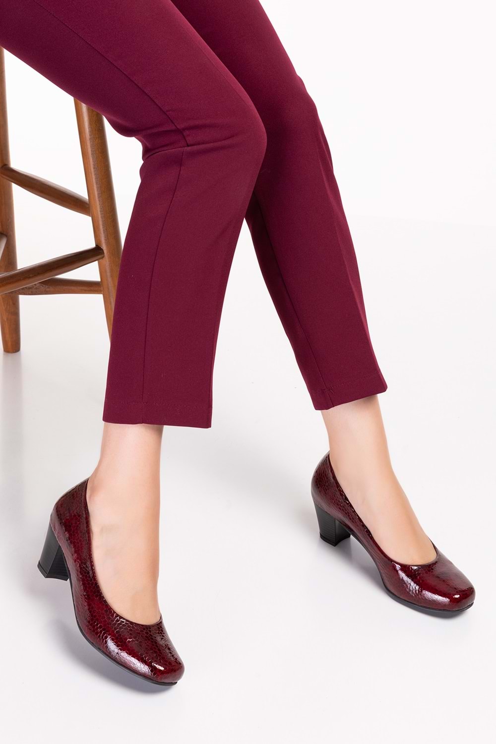 Gondol Kadın Hakiki Deri Yuvarlak Burun Rahat Topuklu Ayakkabı şhn.5116-1 - Bordo Petek - 36