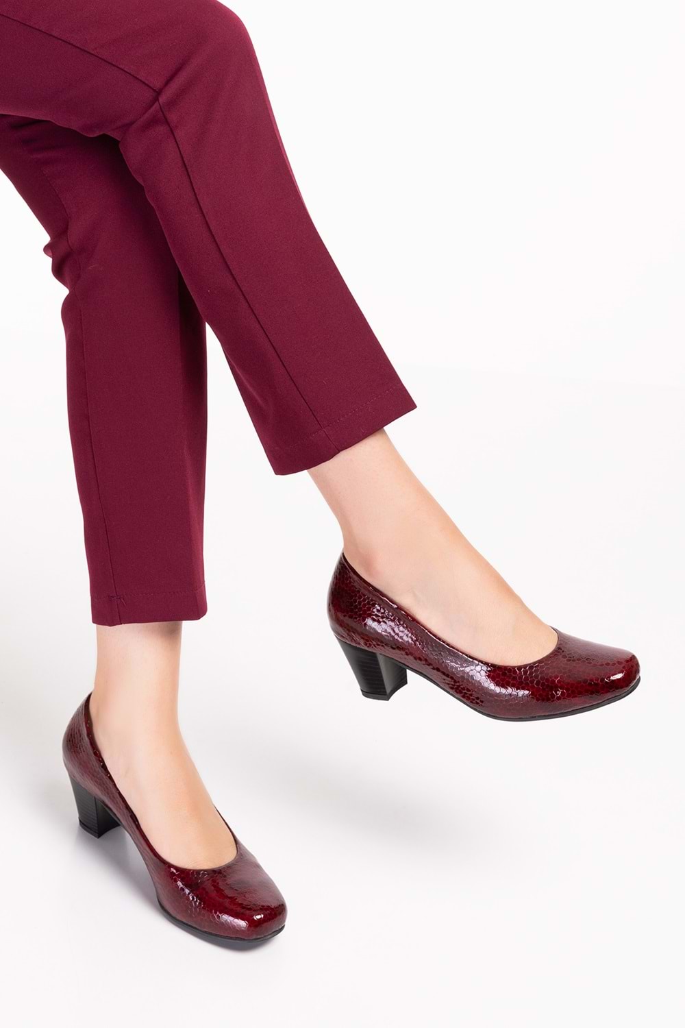 Gondol Kadın Hakiki Deri Yuvarlak Burun Rahat Topuklu Ayakkabı şhn.5116-1 - Bordo Petek - 36