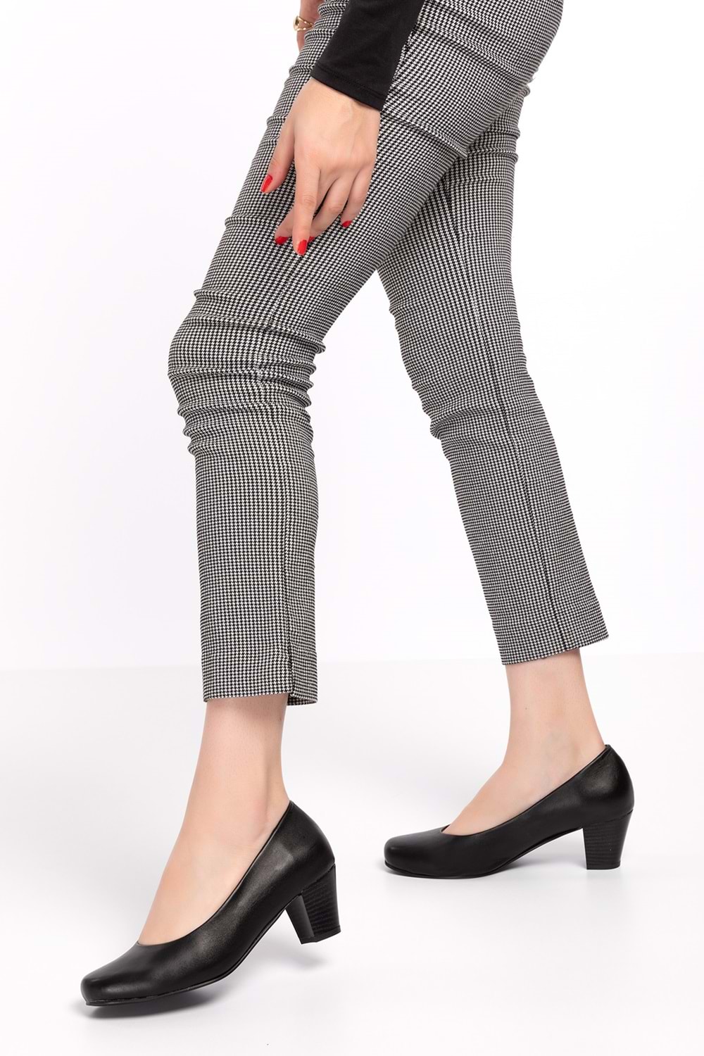 Gondol Kadın Hakiki Deri Yuvarlak Burun Rahat Topuklu Ayakkabı şhn.5116-1 - Siyah - 41