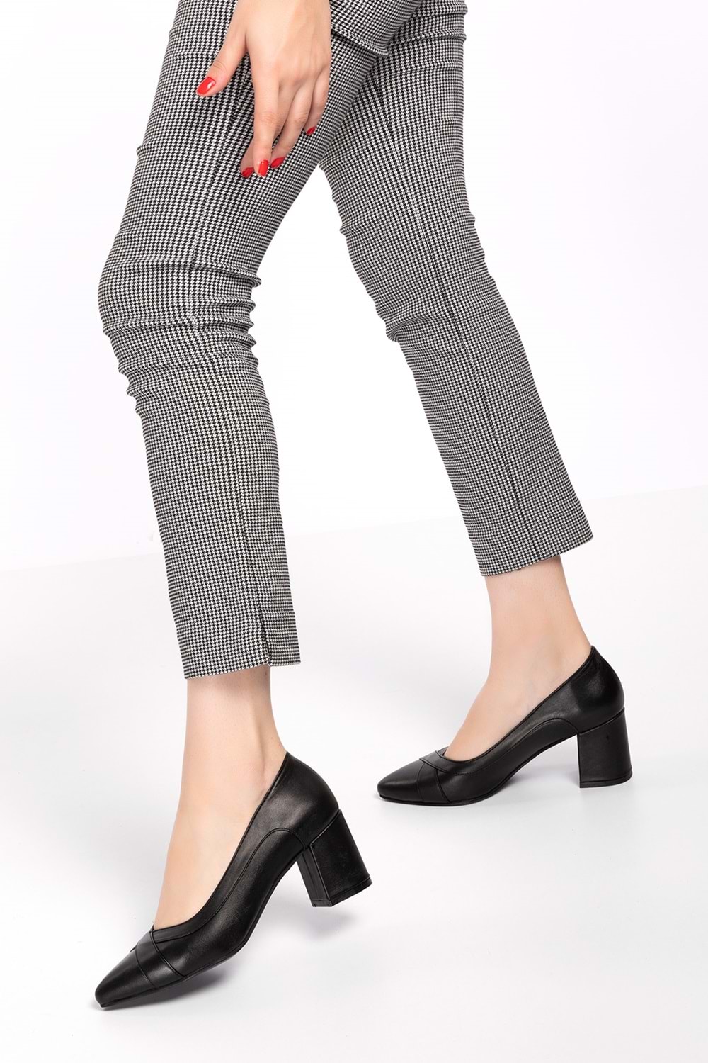 Gondol Kadın Hakiki Deri Rahat Klasik Topuklu Ayakkabı şhn.722 - Siyah - 36