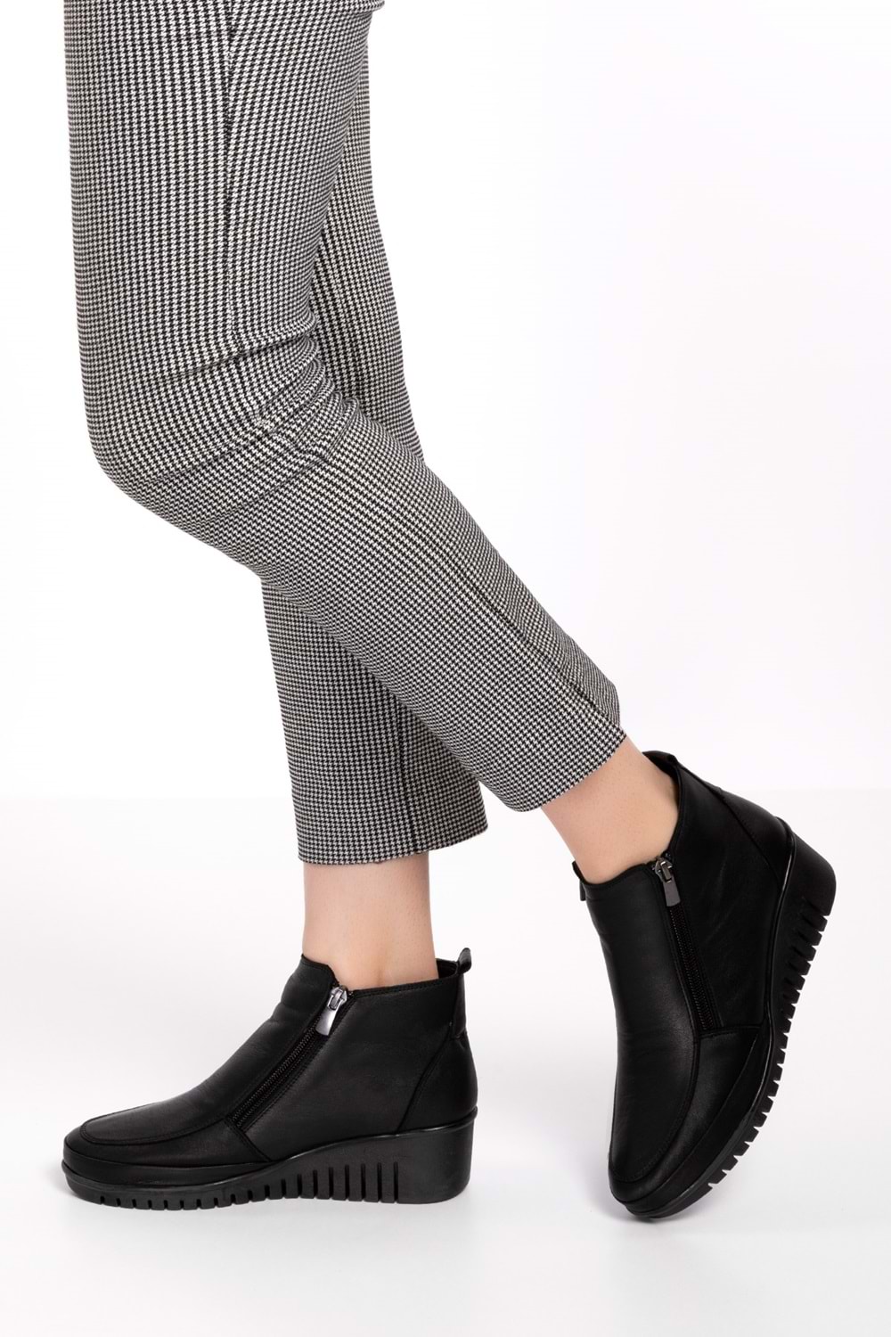 Gondol Kadın Hakiki Deri Çift Fermuarlı Kolay Giyim Bot esfa.2450 - Siyah - 37