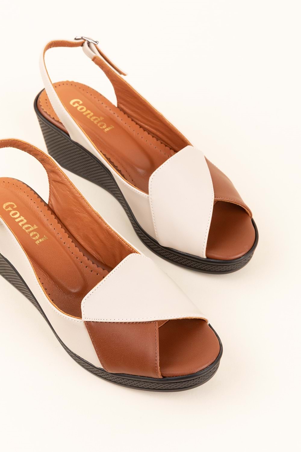 Gondol Kadın İçi Hakiki Deri Günlük Sandalet mik.2900 - Krem-Taba - 36