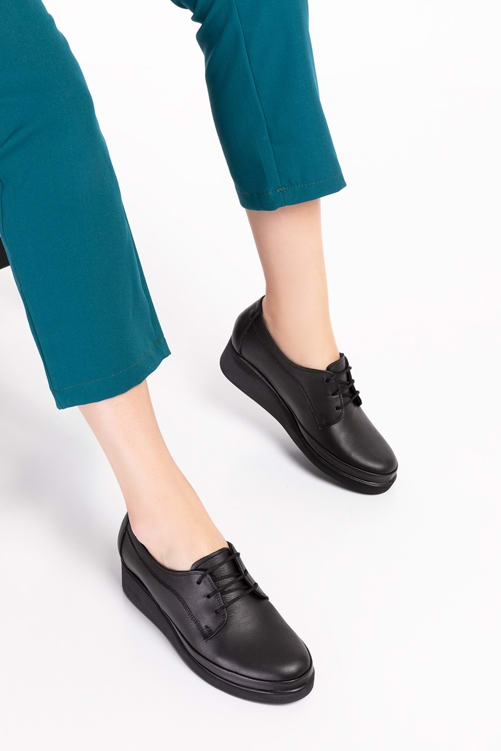 Gondol Hakiki Deri Anatomik Taban Rahat Ayakkabı ndr.124 - Siyah Cilt - 42