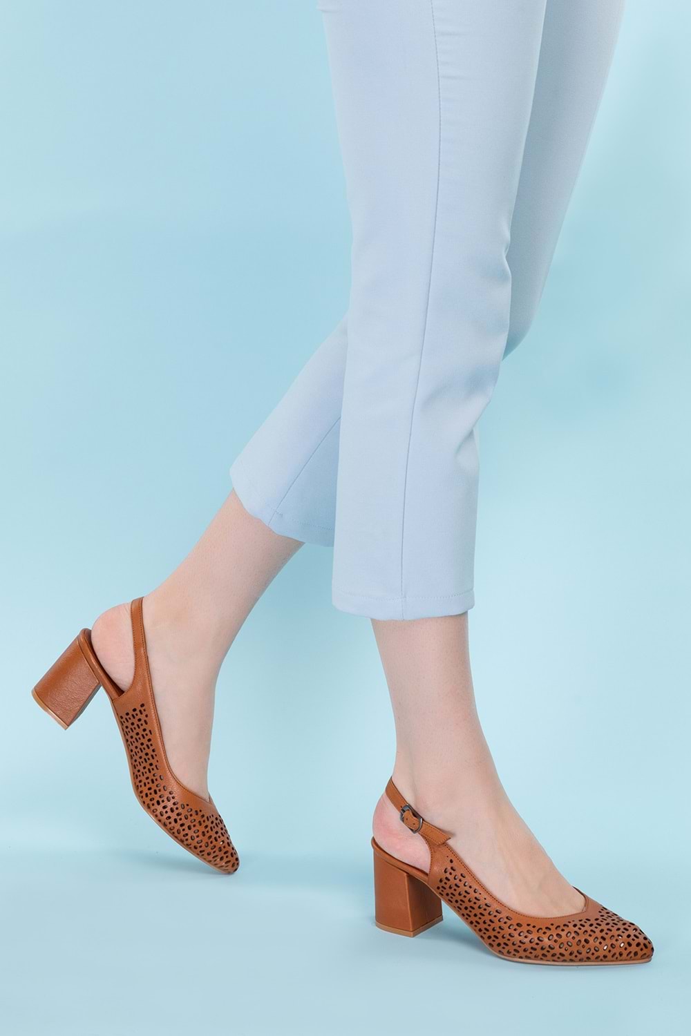 Gondol Hakiki Deri Lazer Kesim Şık Topuklu Ayakkabı şhn.876 - Taba - 36