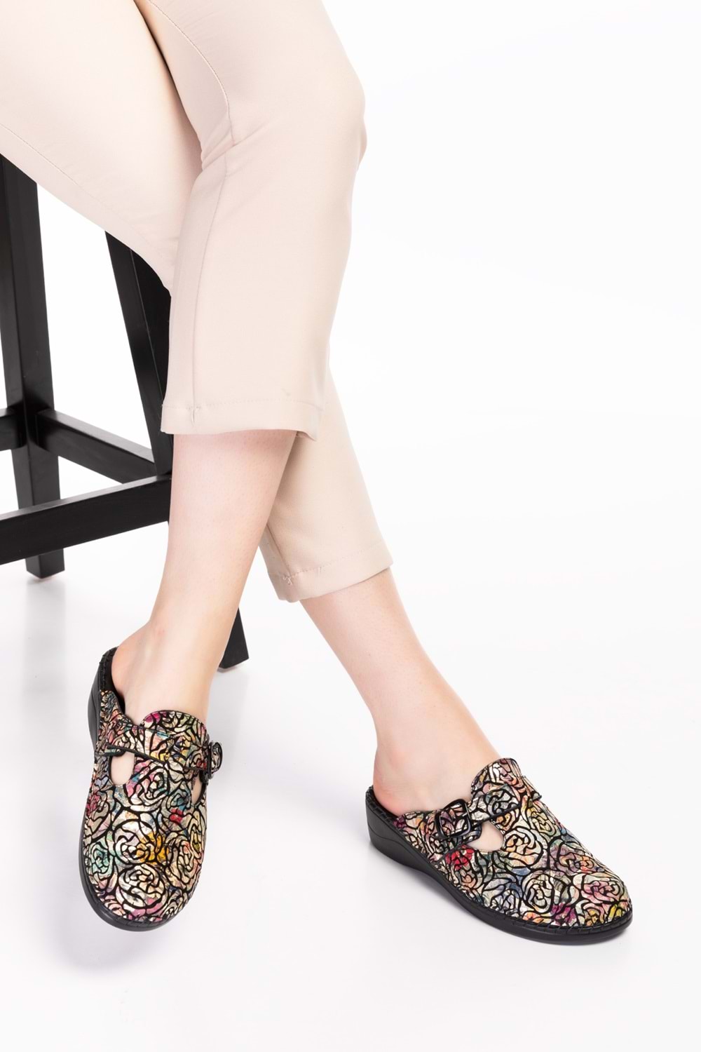 Gondol Kadın Hakiki Deri Ortopedik Sabo Terlik yprk.707 - Siyah Desen - 37