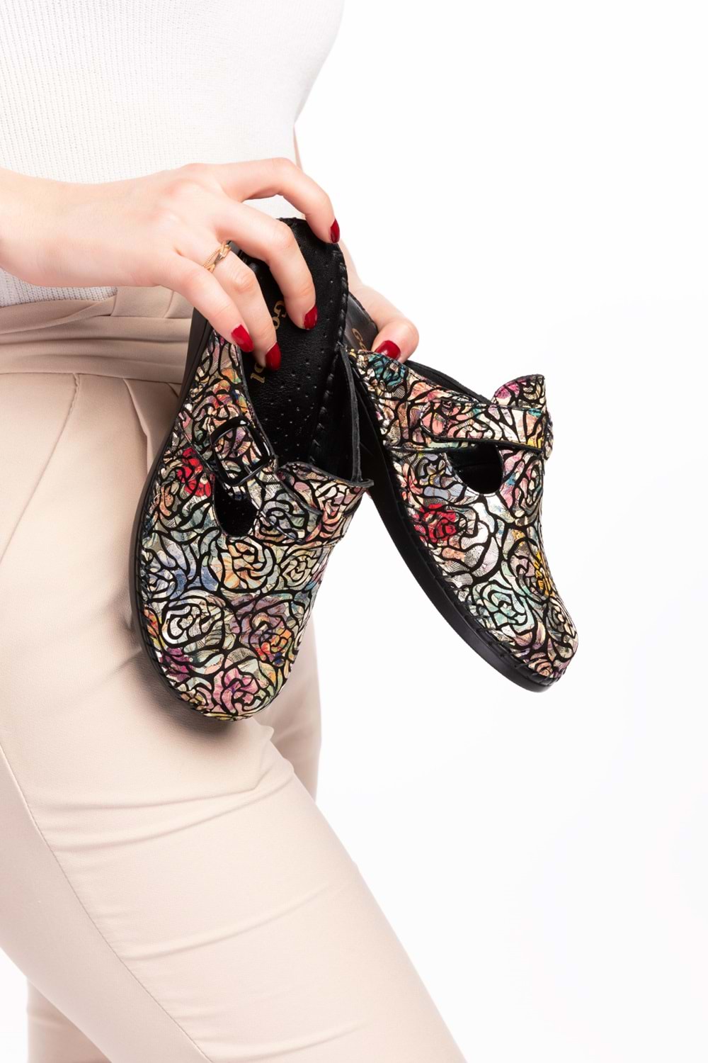 Gondol Kadın Hakiki Deri Ortopedik Sabo Terlik yprk.707 - Siyah Desen - 40