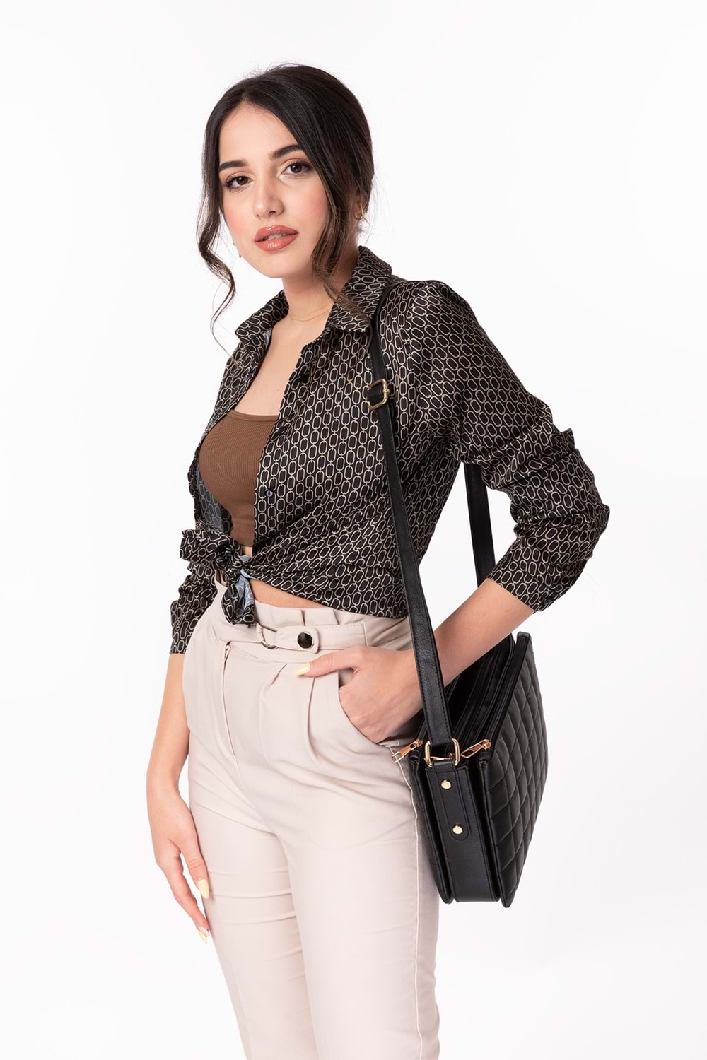 Gondol Kadın Kapitone Günlük Şık Çanta ald.4550 - Siyah