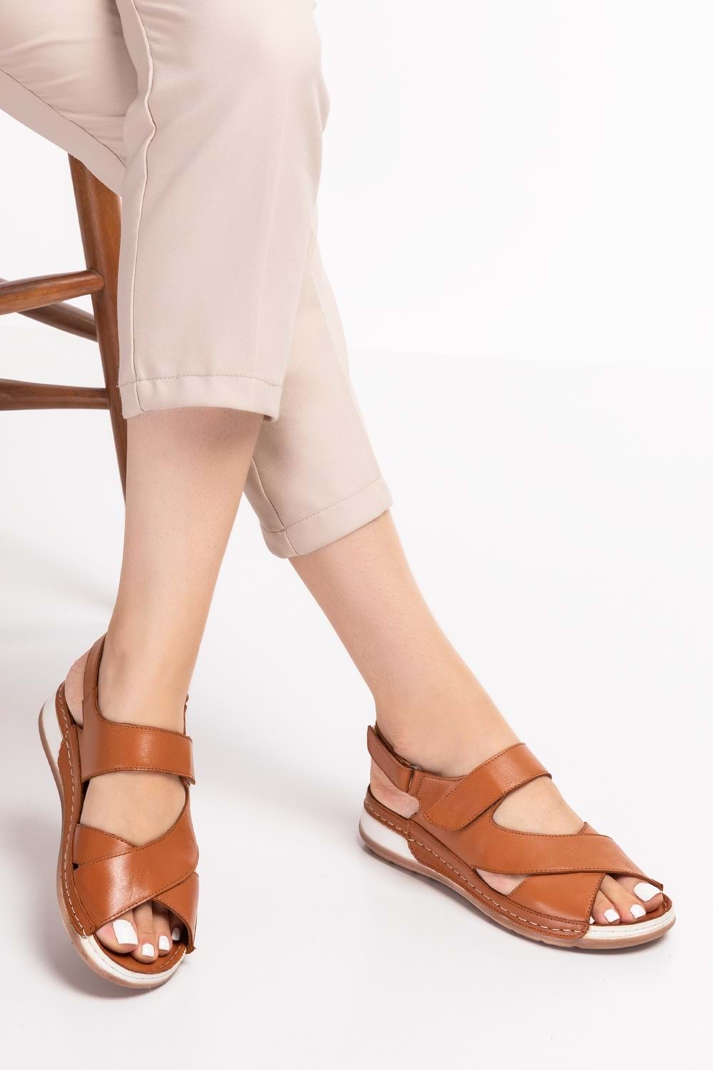 Gondol Kadın Hakiki Deri Anatomik Taban Sandalet iz.4601 - Taba - 37