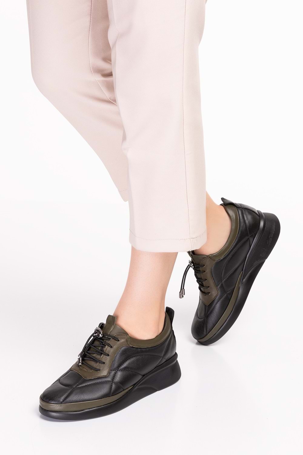 Gondol Hakiki Deri Anatomik Taban Rahat Lastik Bağcıklı Ayakkabı ndr.5506 - Siyah-Haki - 37