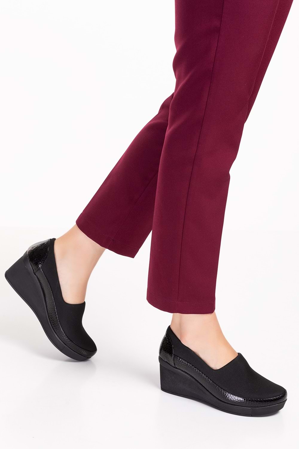 Gondol Hakiki Deri Dolgu Topuk Anatomik Taban Günlük Ayakkabı vdt.590 - Siyah Petek - 38