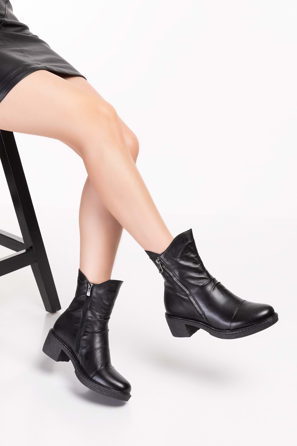 Gondol Hakiki Deri Sıcak İç Astar Fermuarlı Bot ell.3846 - Siyah - 38