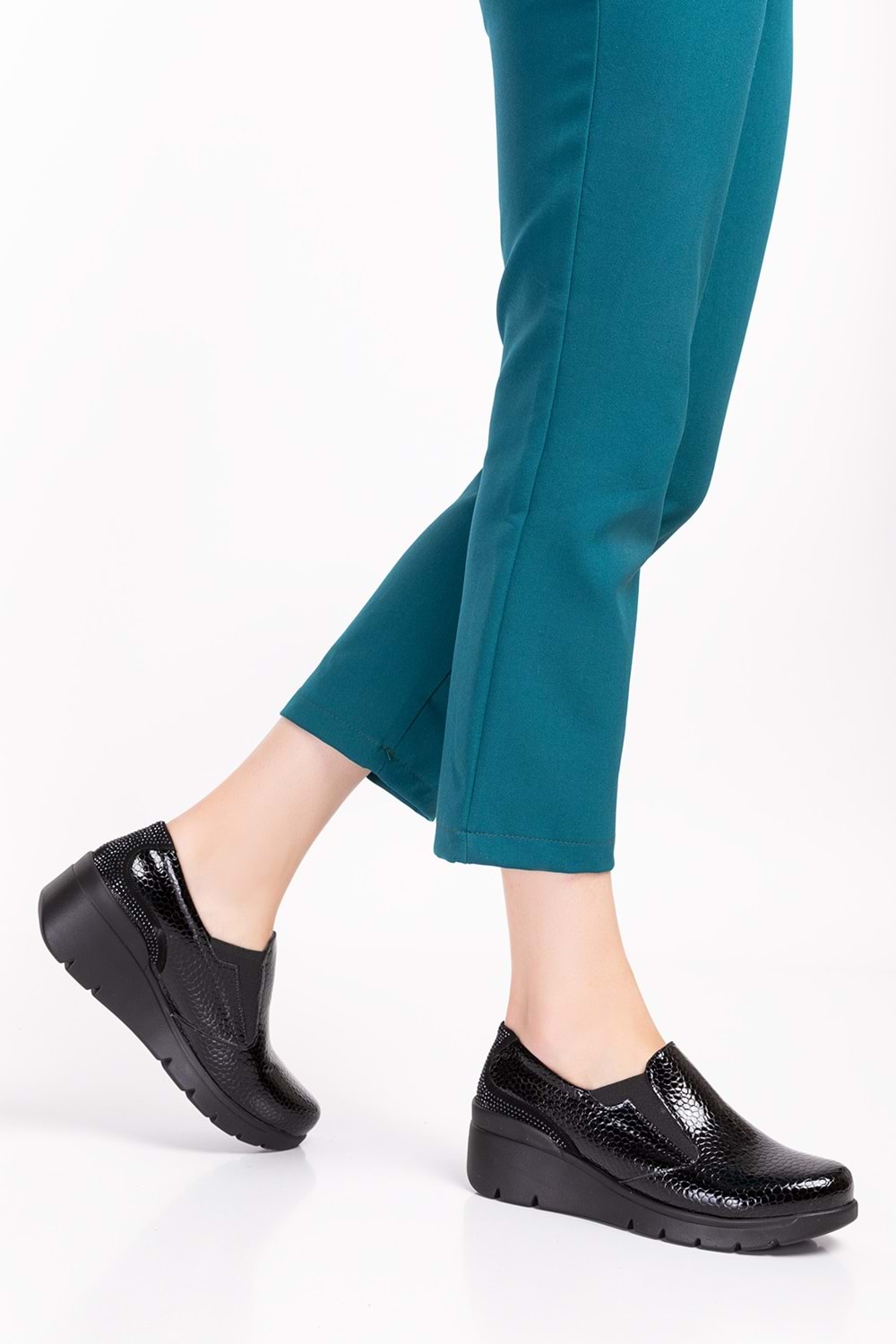 Gondol Hakiki Deri Anatomik Taban Rahat Ayakkabı esfa.4052 - Siyah Petek - 37