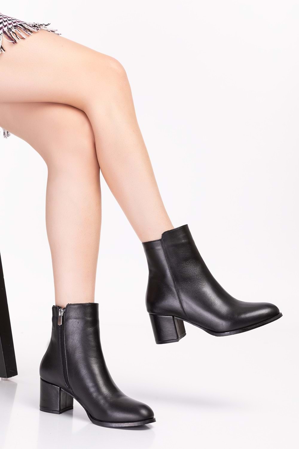 Gondol Kadın Hakiki Deri Klasik Topuklu Bot anl.5810 - Siyah - 39