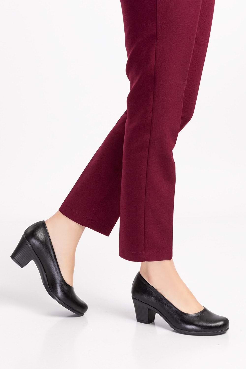 Gondol Hakiki Deri Klasik Orta Boy Topuklu Ayakkabı Vdt.200 - Siyah - 43