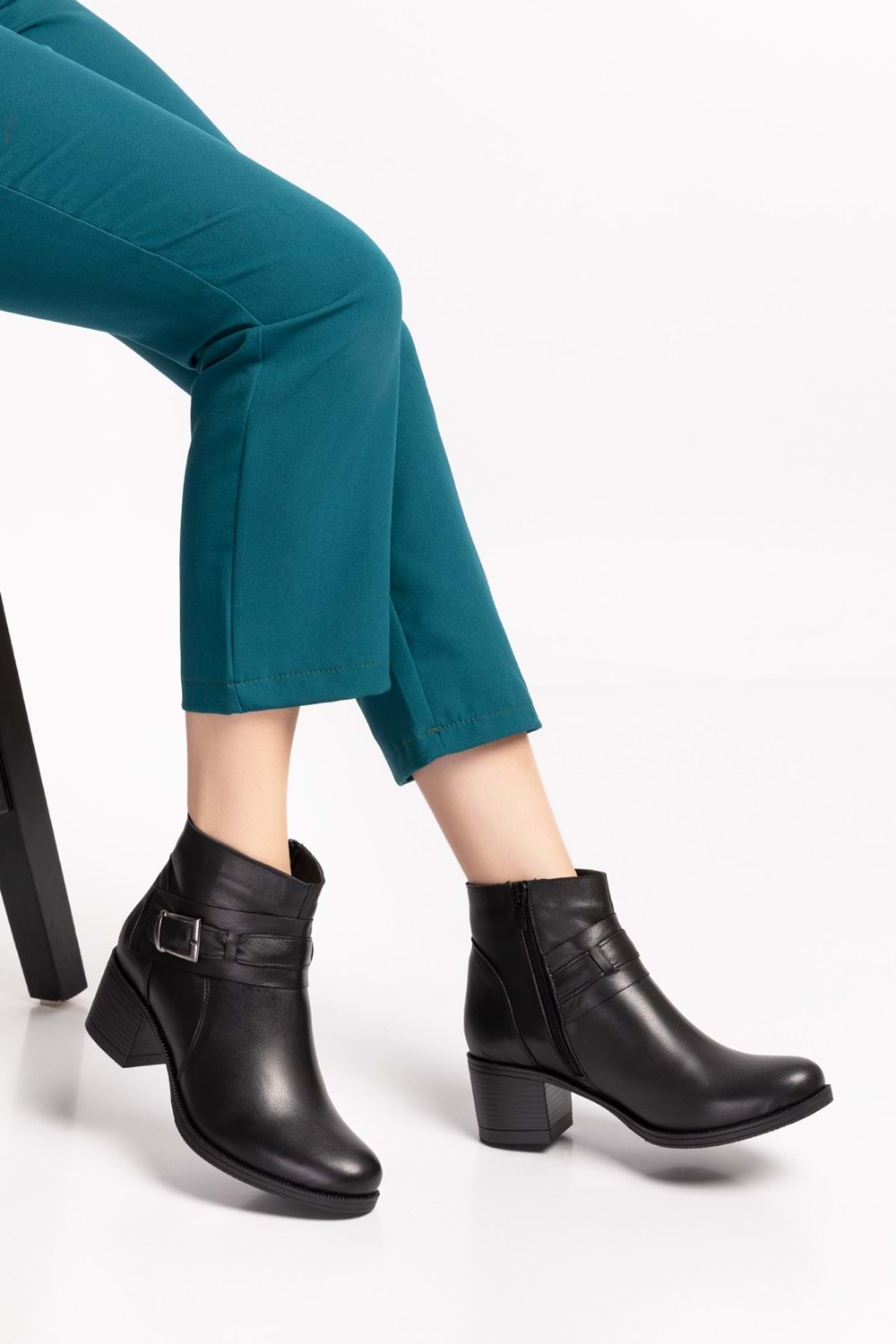 Gondol Kadın Hakiki Deri Kaymaz Taban Topuklu Bot okn.1063 - Siyah - 36