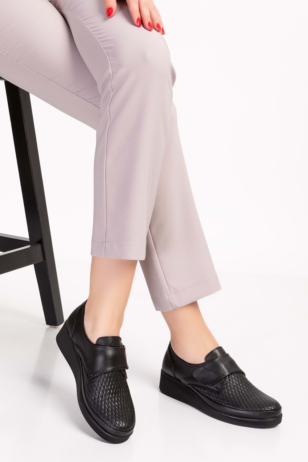 Gondol Hakiki Deri Strech Ortopedik Ayakkabı esp.750 - Siyah - 36