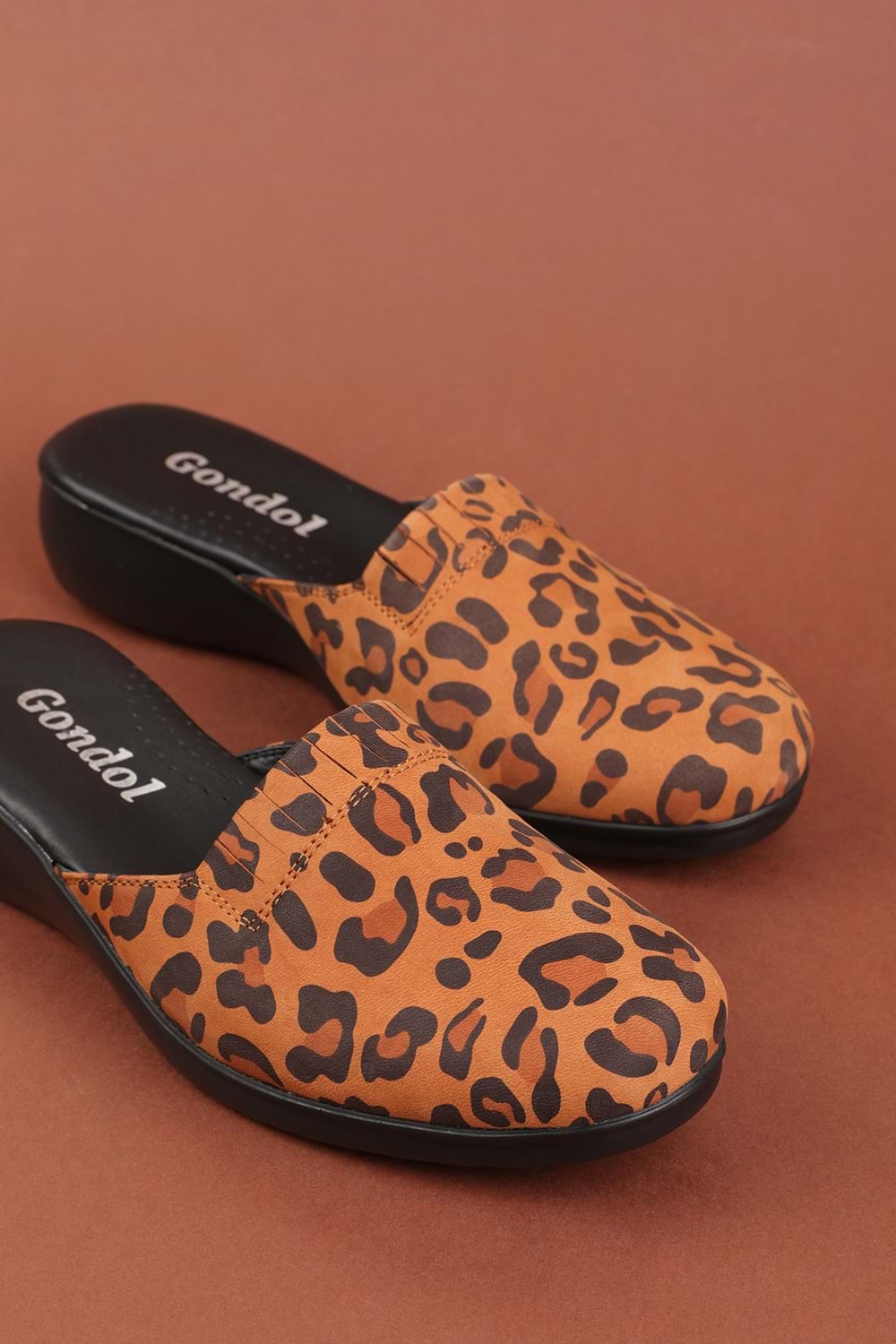 Gondol Kadın İçi Dışı Hakiki Deri Şık Ev Terliği Özl.960 - Taba Leopar - 36