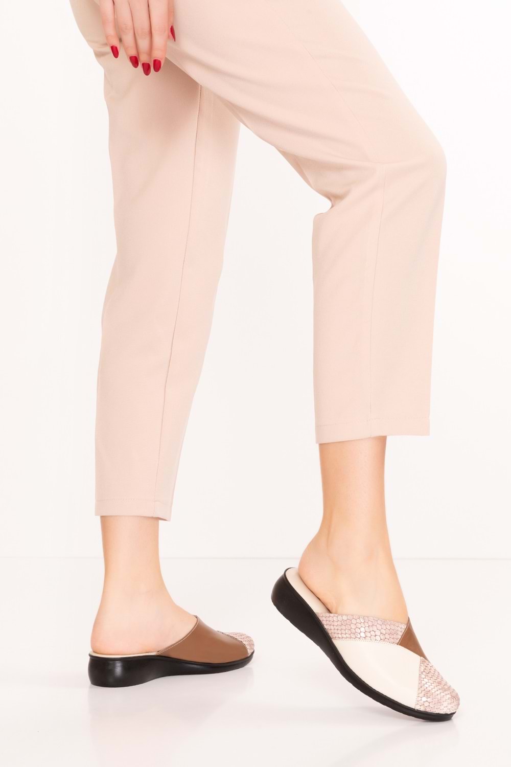 Gondol Hakiki Deri Ev Terliği özl.450 - Kahve Kombin - 36