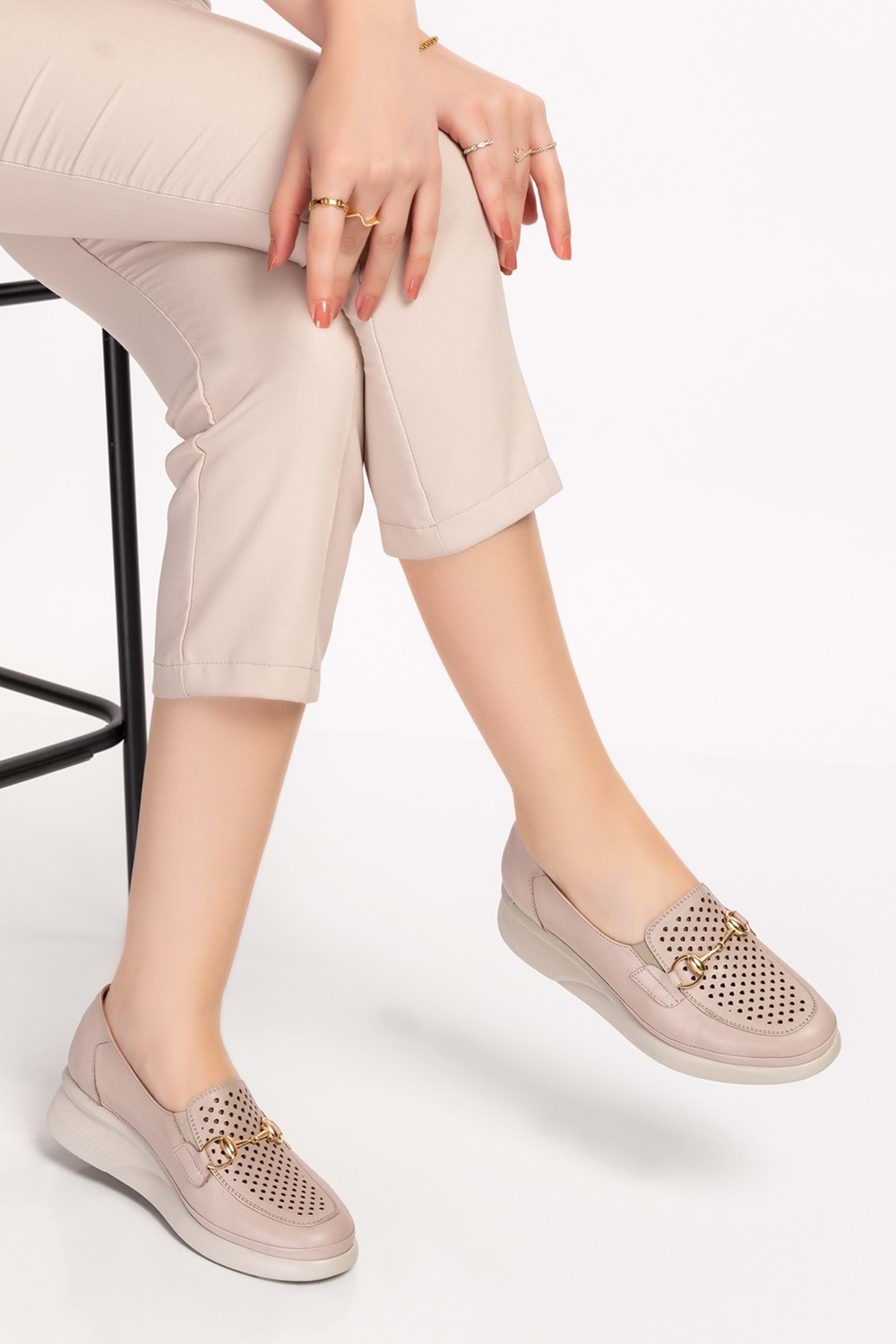 Gondol Hakiki Deri Anatomik Taban Toka Detaylı Rahat Ayakkabı ndr.106 - Buz Gri - 41