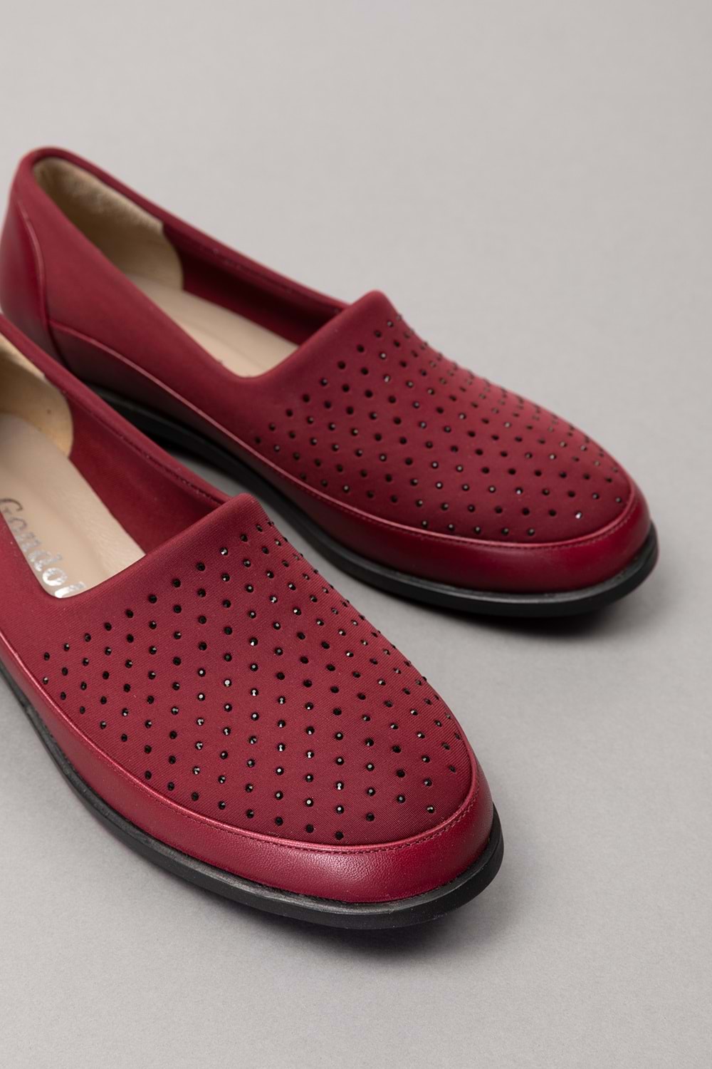 Gondol Hakiki Deri Üzeri Strecli Taş Detaylı Günlük Ayakkabı vdt.194 - Bordo - 39