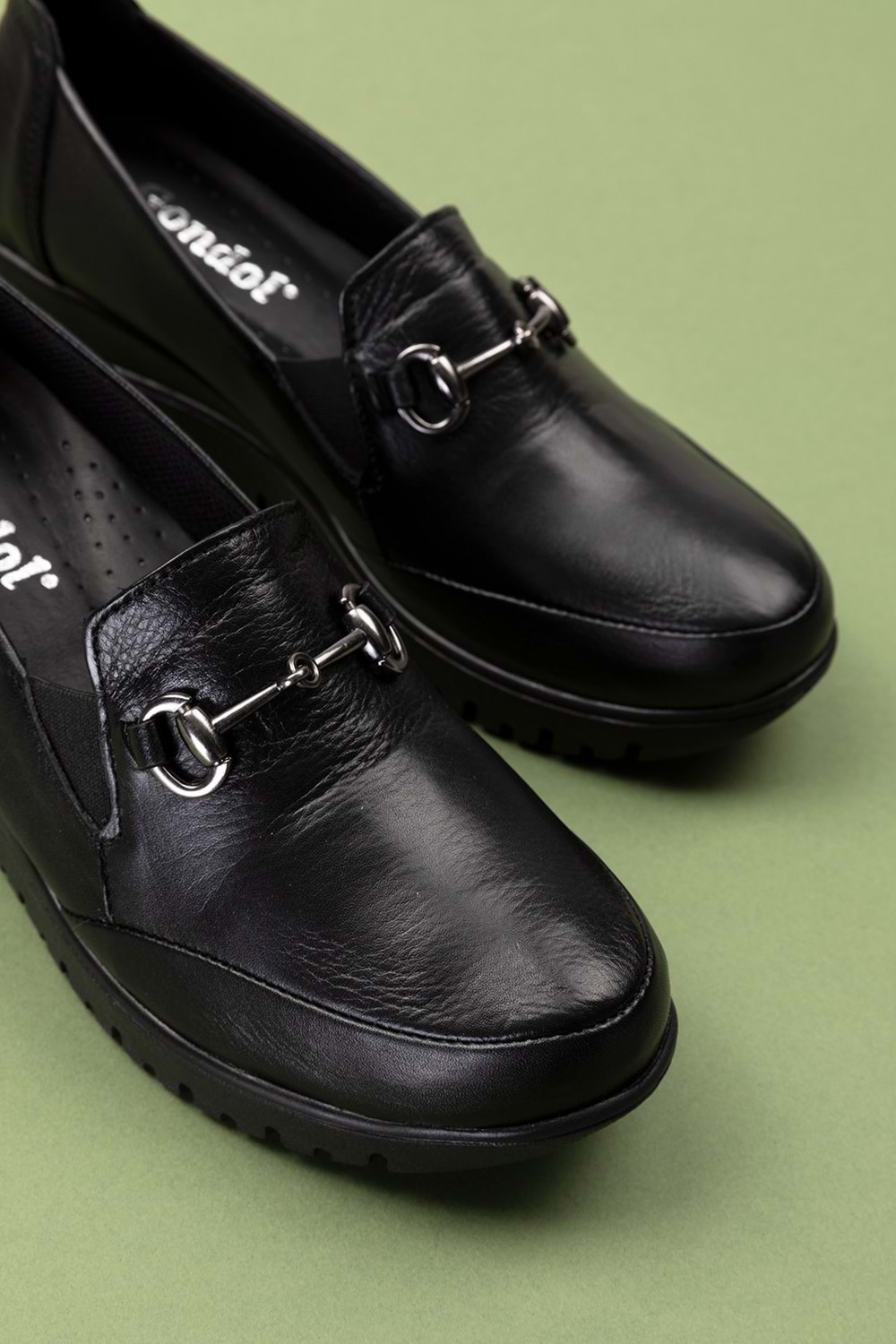 Gondol Kadın Hakiki Deri Anatomik Taban Tokalı Casual Ayakkabı pyt.6210 - Siyah - 37