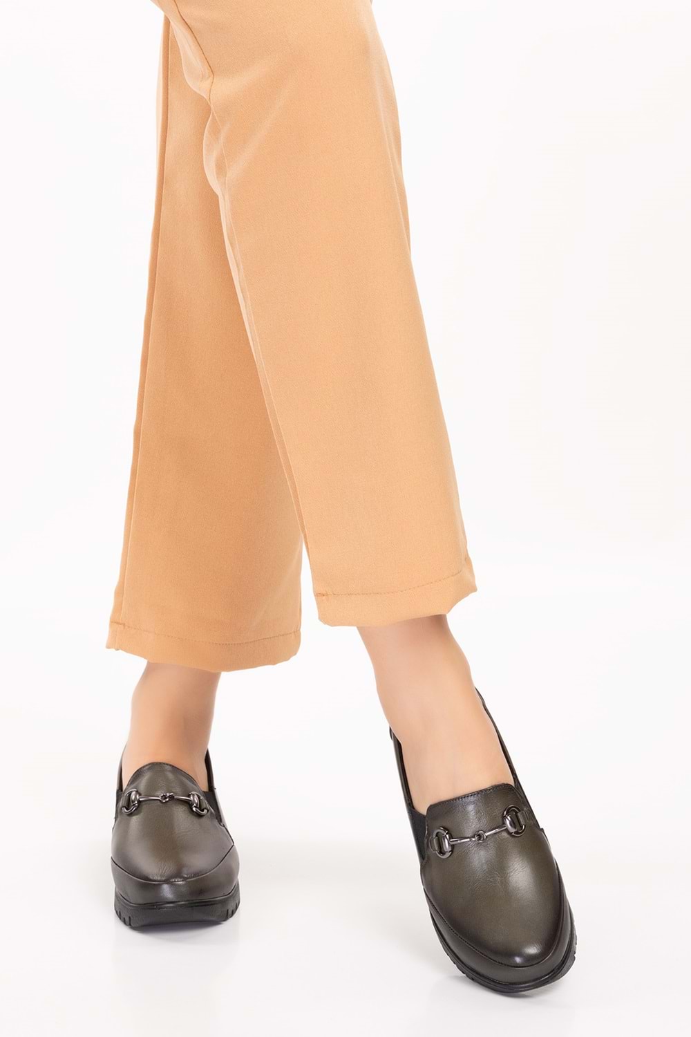 Gondol Kadın Hakiki Deri Anatomik Taban Tokalı Casual Ayakkabı pyt.6210 - Haki - 36