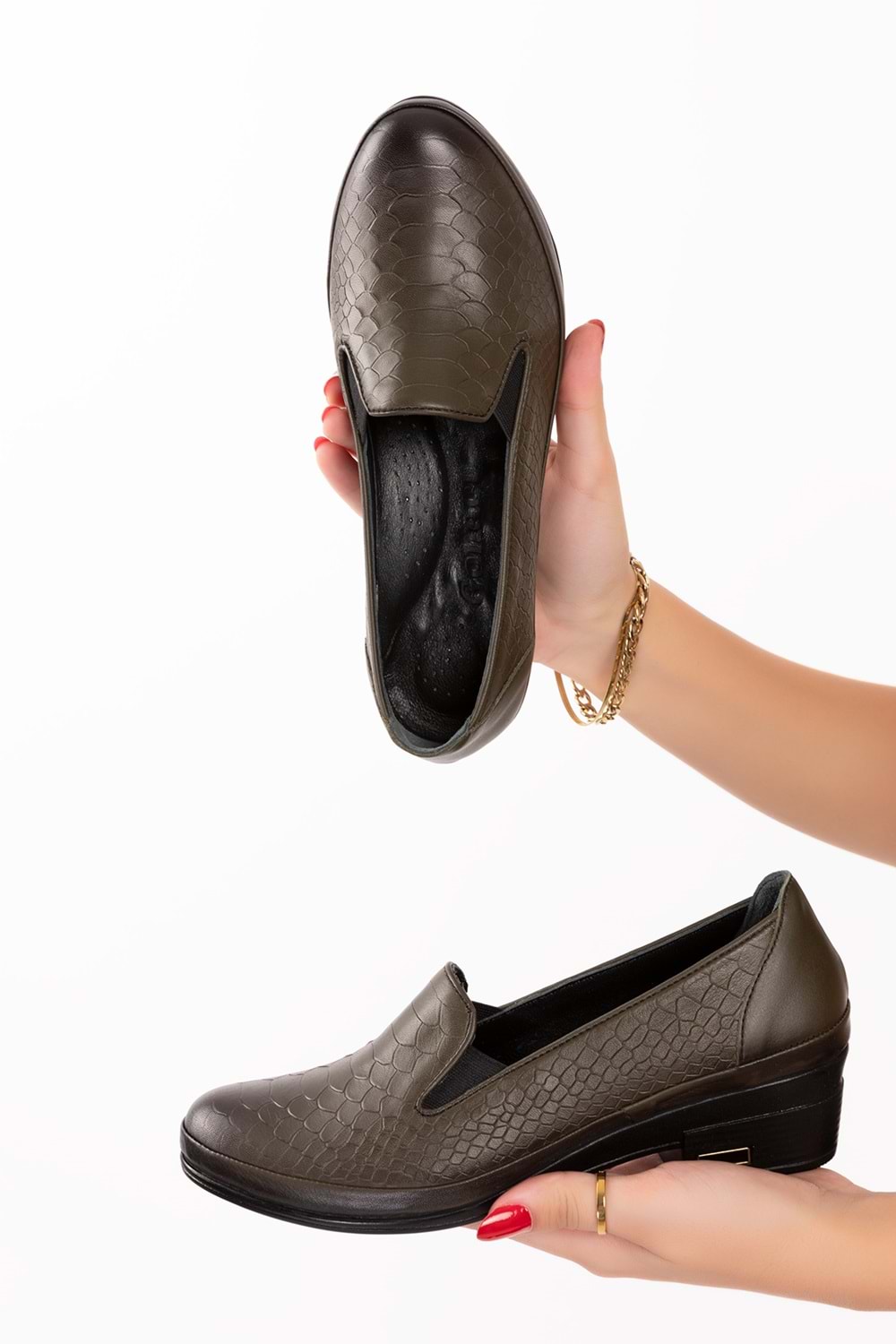 Gondol Hakiki Deri Kısa Topuklu Lastik Detaylı Ayakkabı msa.65 - Haki - 40