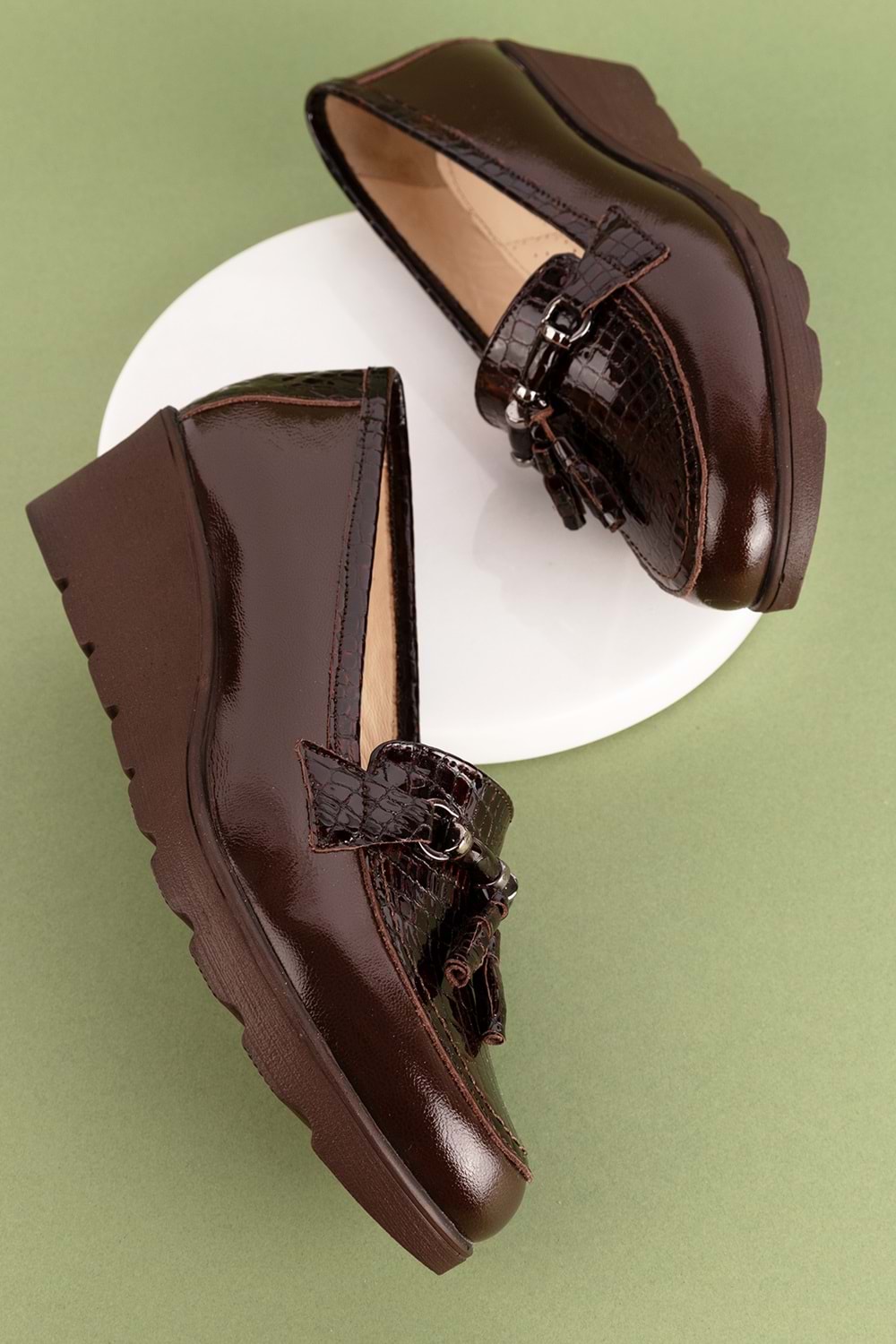 Gondol Kadın Hakiki Deri Dolgu Topuk Rahat Şık Anne Ayakkabısı ell.6821 - Kahverengi - 41