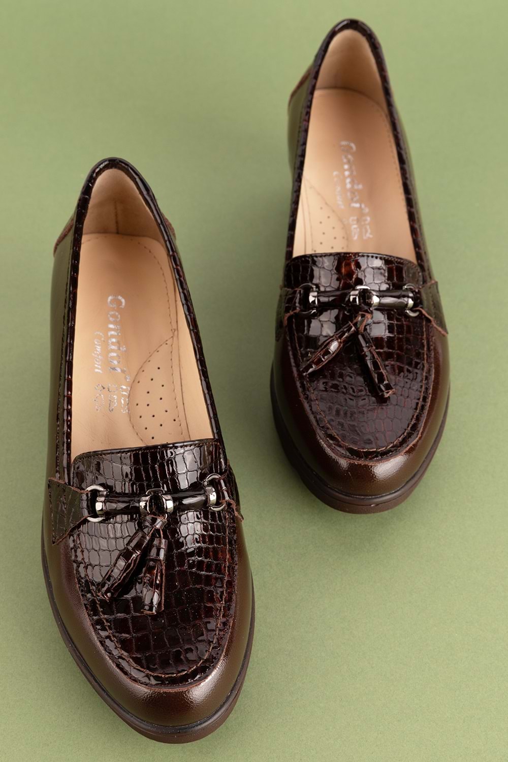 Gondol Kadın Hakiki Deri Dolgu Topuk Rahat Şık Anne Ayakkabısı ell.6821 - Kahverengi - 41