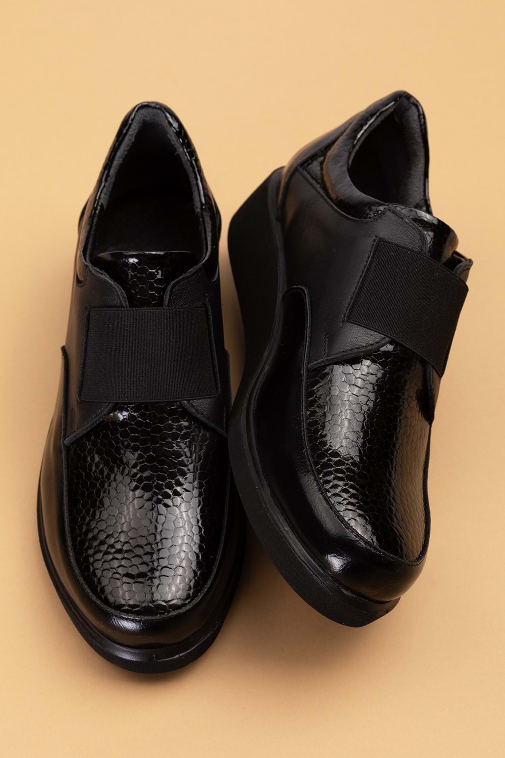 Gondol Hakiki Deri Anatomik Taban Lastikli Kolay Giyim Ayakkabı ert.5055 - Siyah - 40