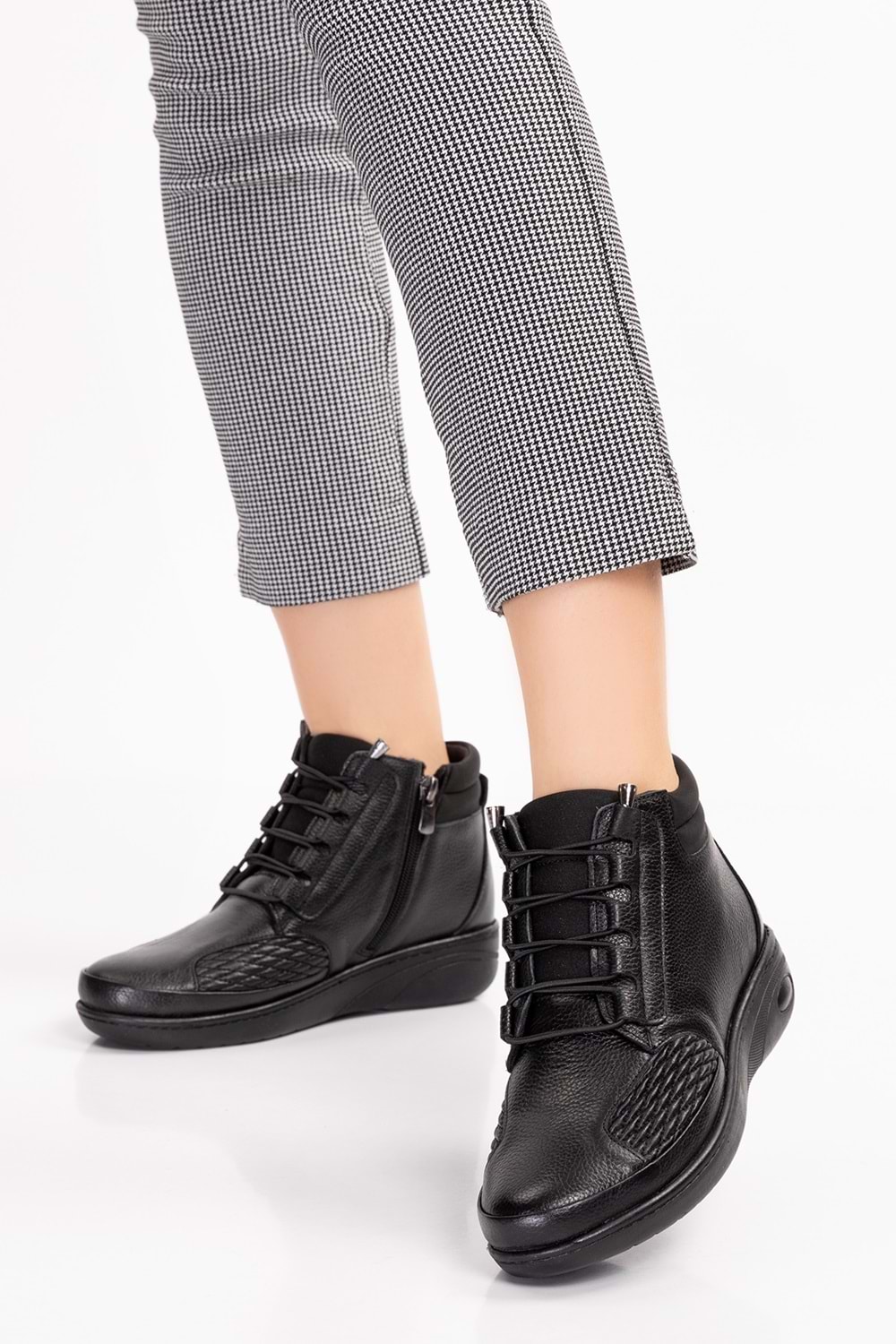 Gondol Hakiki Deri Anatomik Taban Kemik Çıkıntısına Özel Bot at.1454 - Siyah - 40