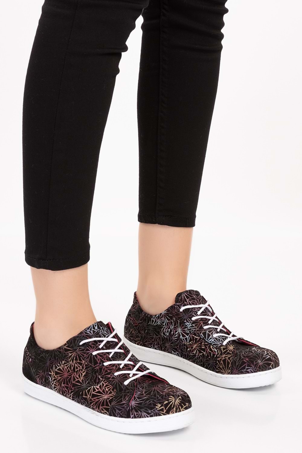 Gondol Kadın Hakiki Deri Desen Detaylı Günlük Rahat Ayakkabı gnd.109 - Havai - 40