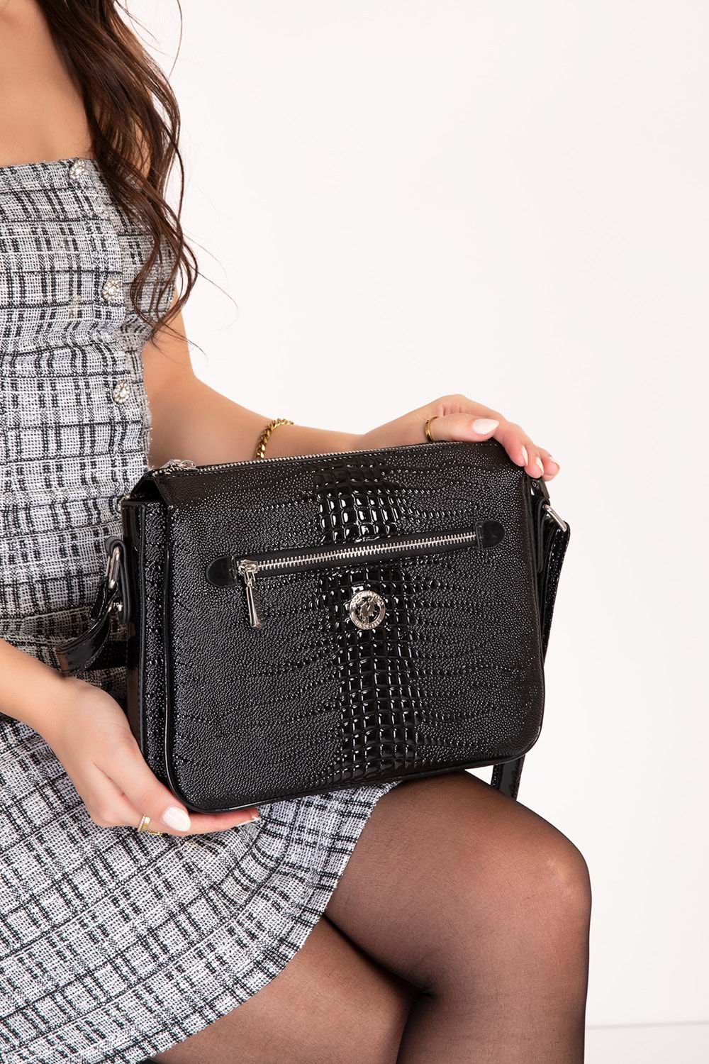 Gondol Kadın Günlük Çapraz Omuz Çantası gp.1420 - Siyah İnce Croco - TEK EBAT