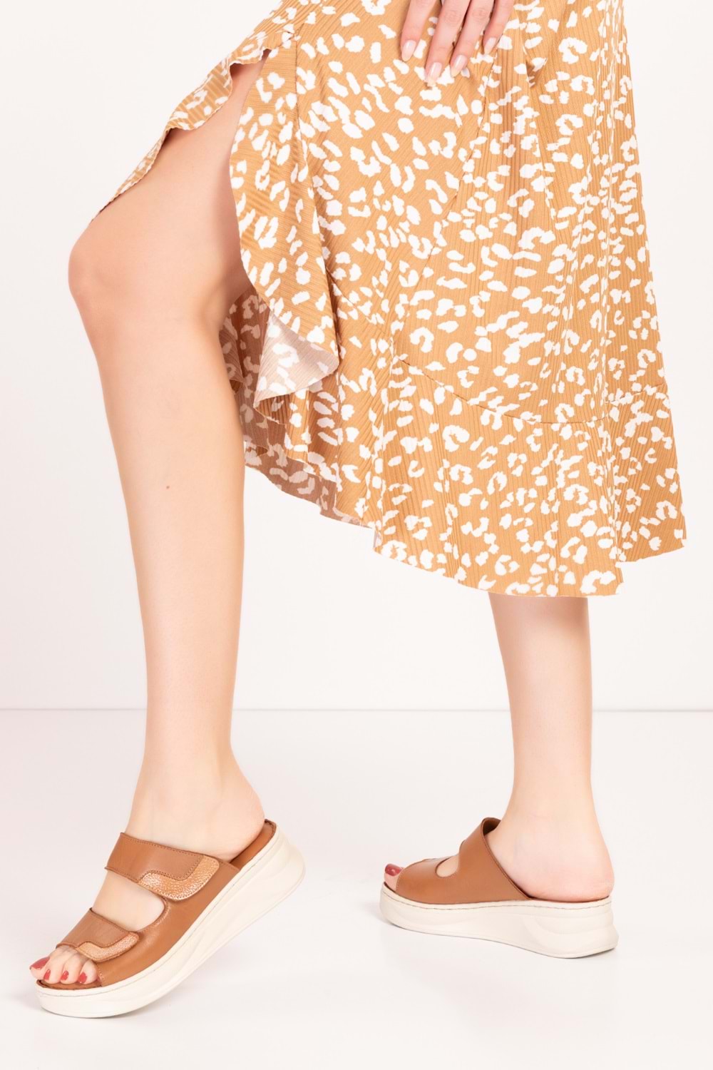 Gondol Hakiki Deri Anatomik Yumuşak Taban Terlik irm.34 - Taba - 40