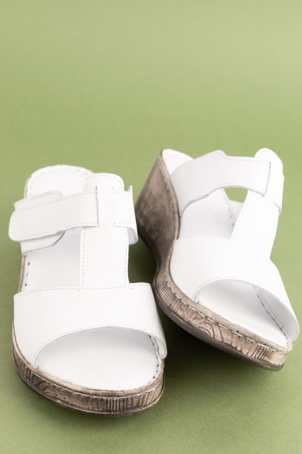 Gondol Hakiki Deri Dolgu Topuklı Yumuşak Taban Rahat Terlik irm.15 - Beyaz - 40