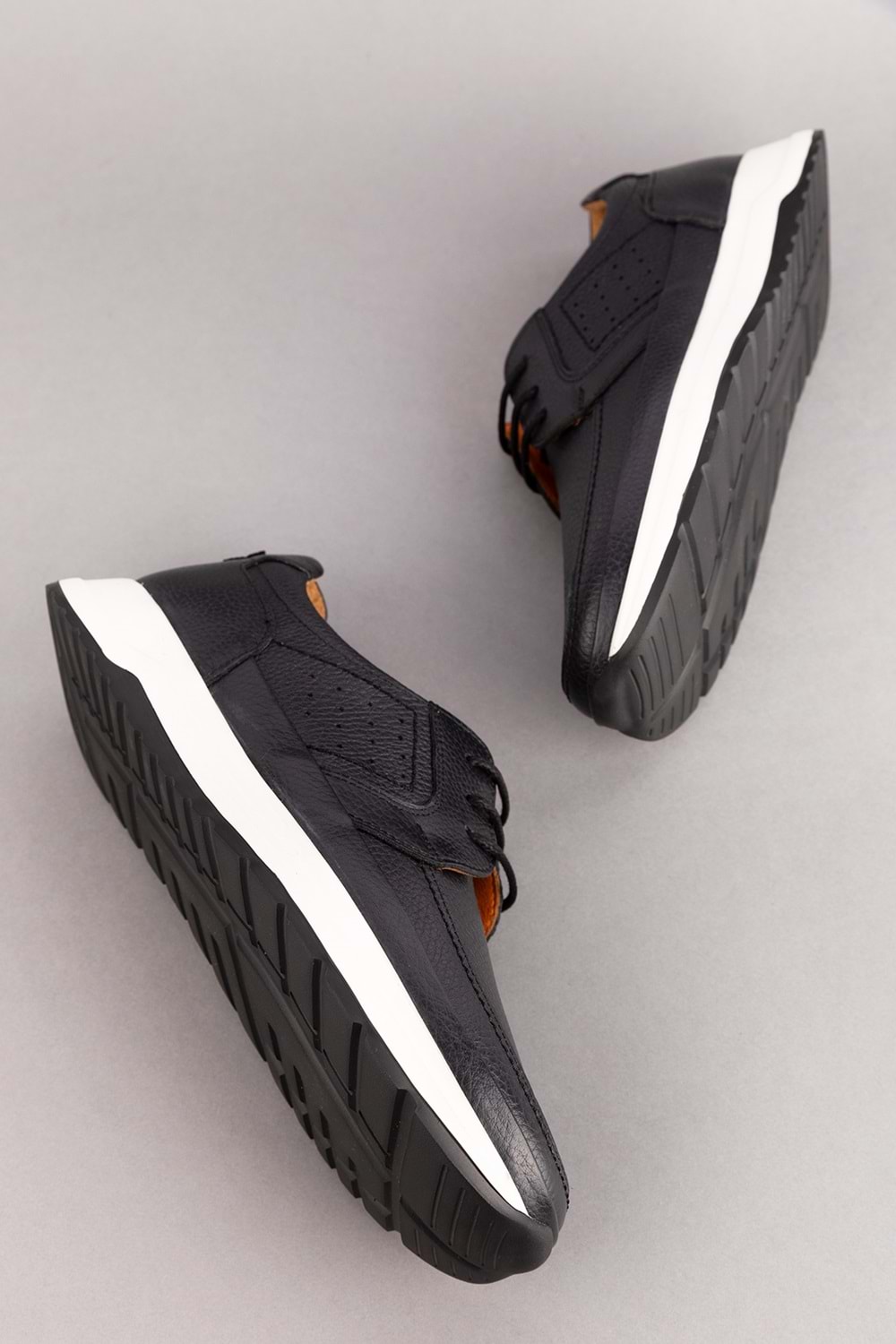 Gondol Içi Dışı Hakiki Deri Günlük Rahat Hafif Ayakkabı src.455 - Siyah - 40