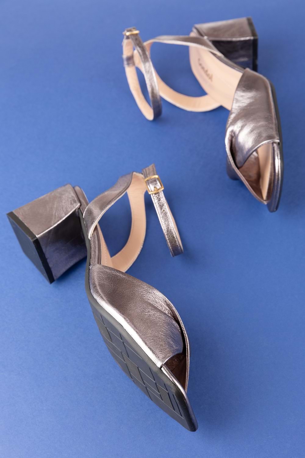 Gondol Kadın Hakiki Deri Topuklu Ayakkabı ast.6004 - Çelik - 35