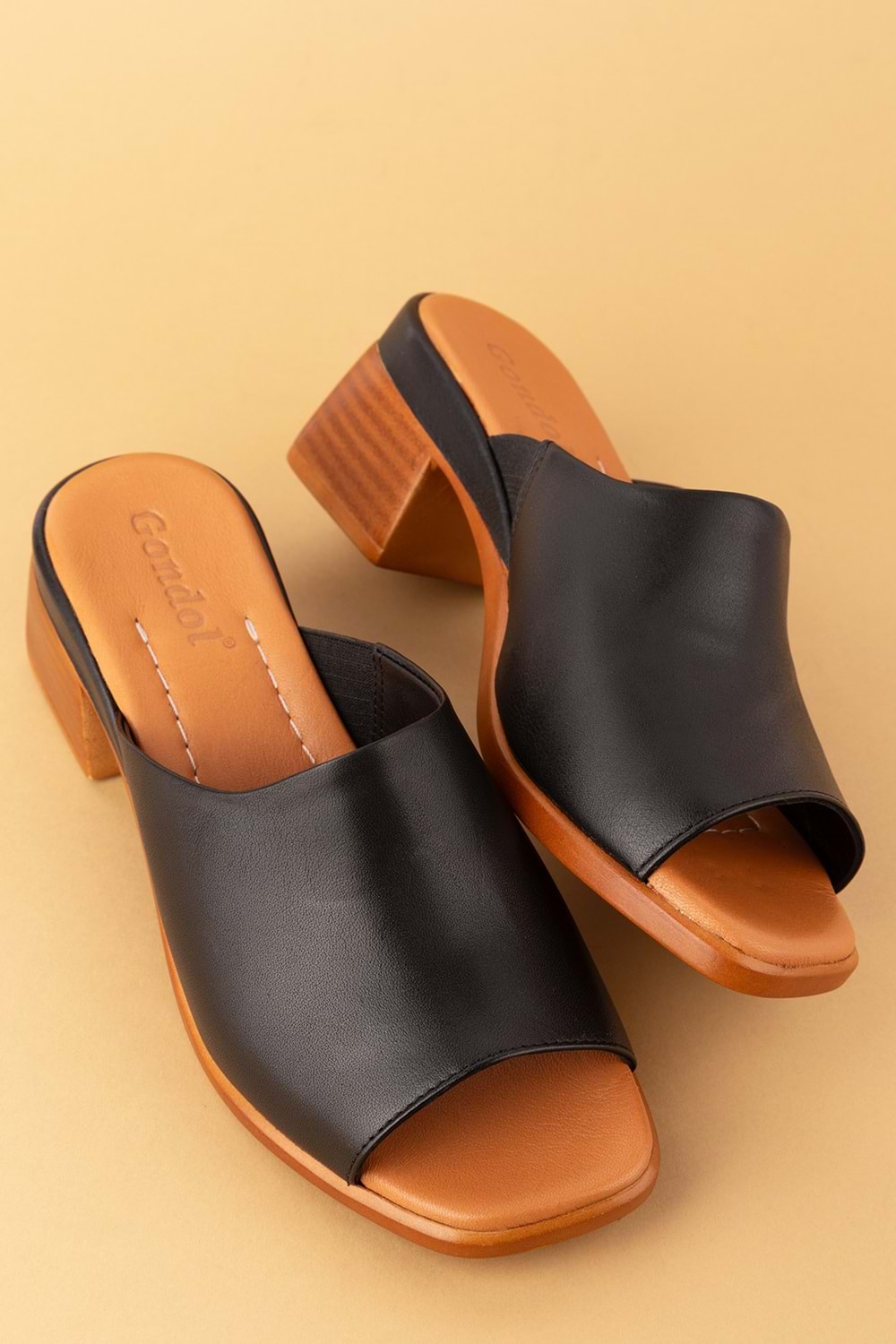 Gondol Kadın Hakiki Deri Orta Topuklu Günlük Şık Terlik iz.12109 - Siyah - 36
