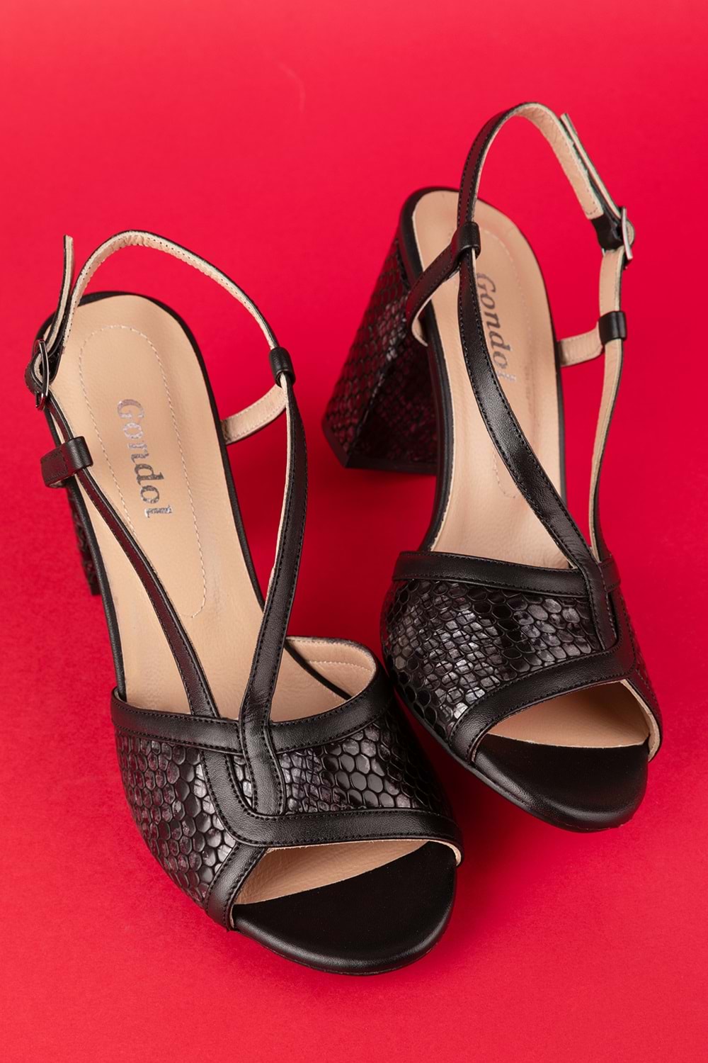 Gondol Kadın Hakiki Deri Şık Topuklu Ayakkabı ast.6157 - Siyah Yılan - 35