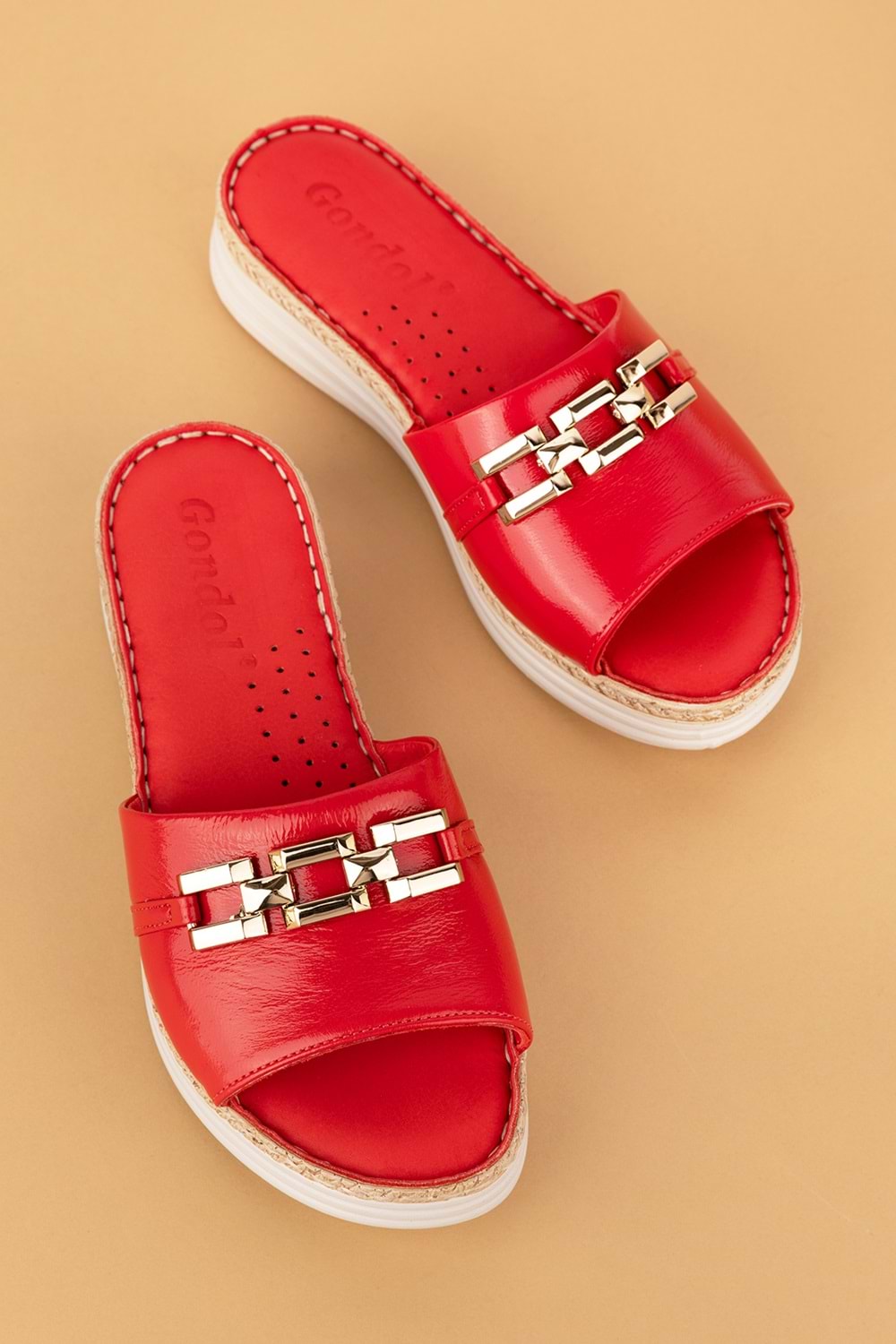 Gondol Hakiki Deri Ortopedik Taban Şık Tokalı Terlik ımk.8630 - Kırmızı Rugan - 41